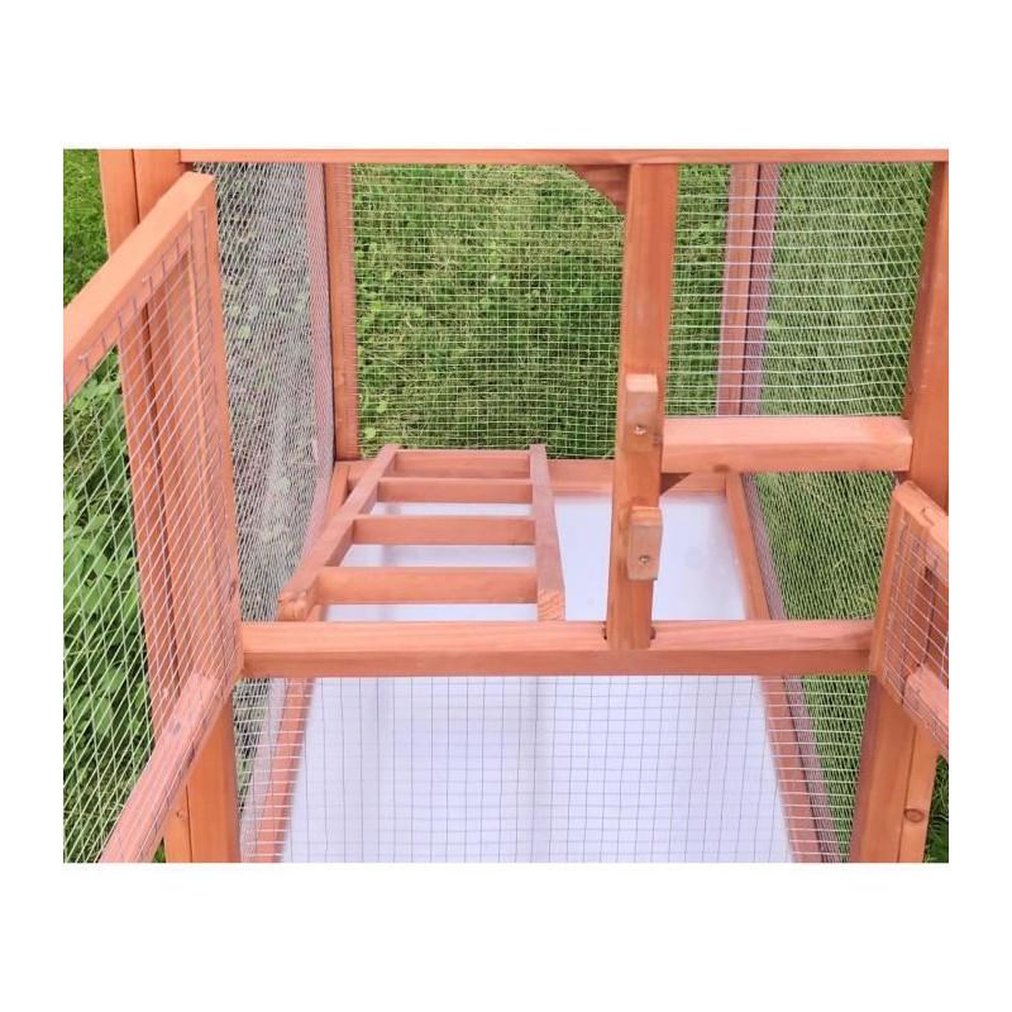 Voir la diapositive 4 : GENERIQUE Cage a oiseaux TITI - 65x65x165cm - Bois