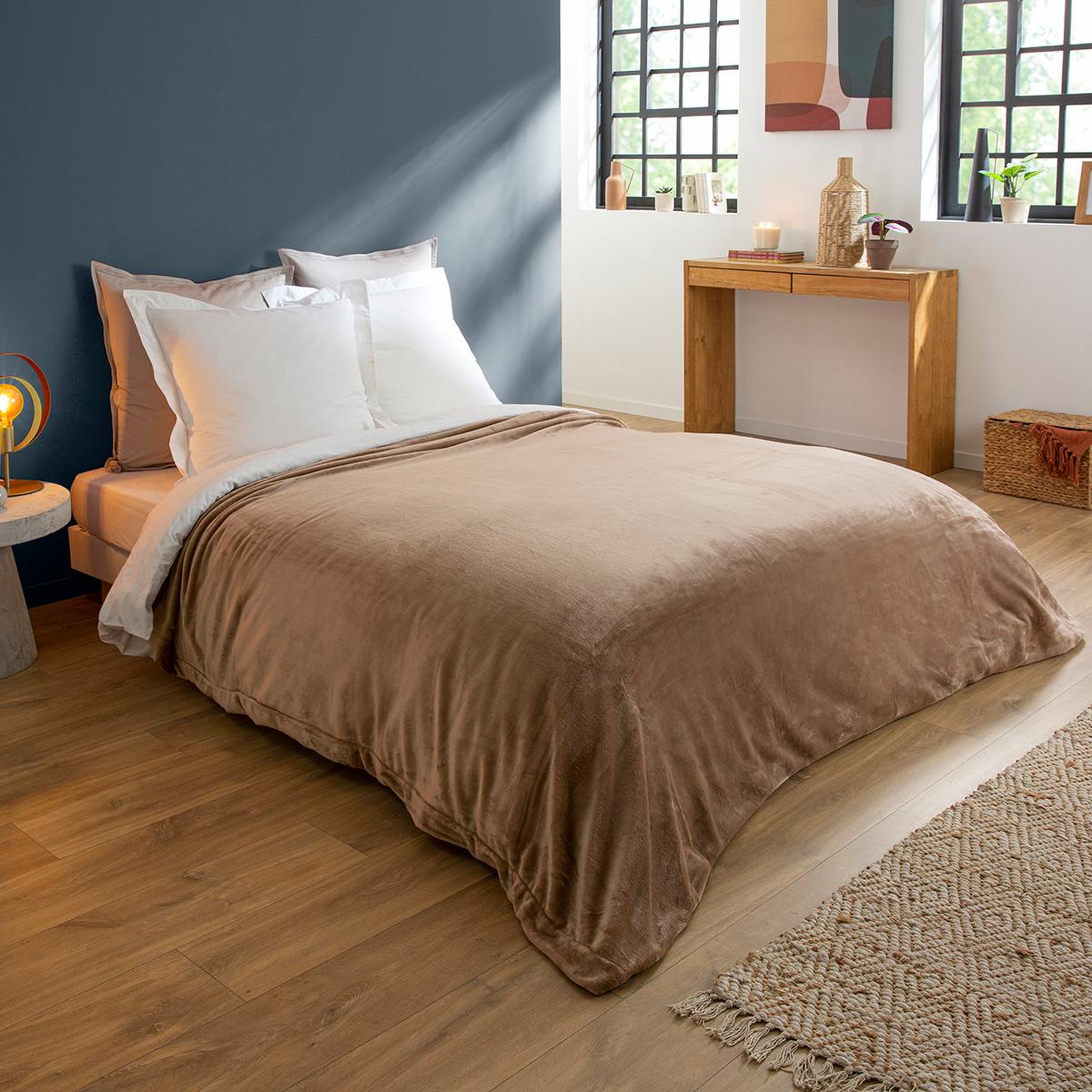 Voir la diapositive 1 : DODO Couverture polaire extra douce coloris taupe