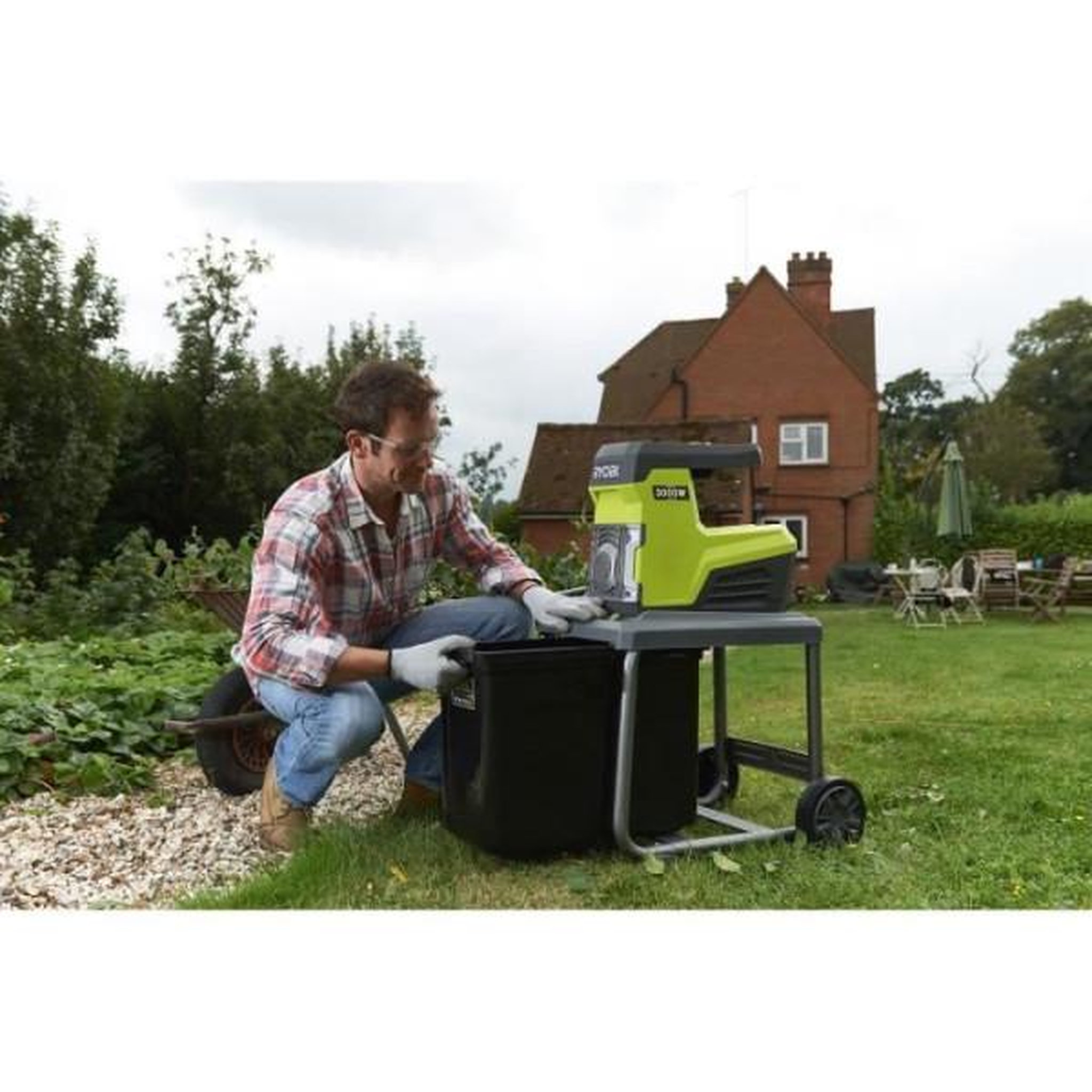 Voir la diapositive 6 : Ryobi Broyeur de végétaux électrique ryobi - rsh3045u - 3000w