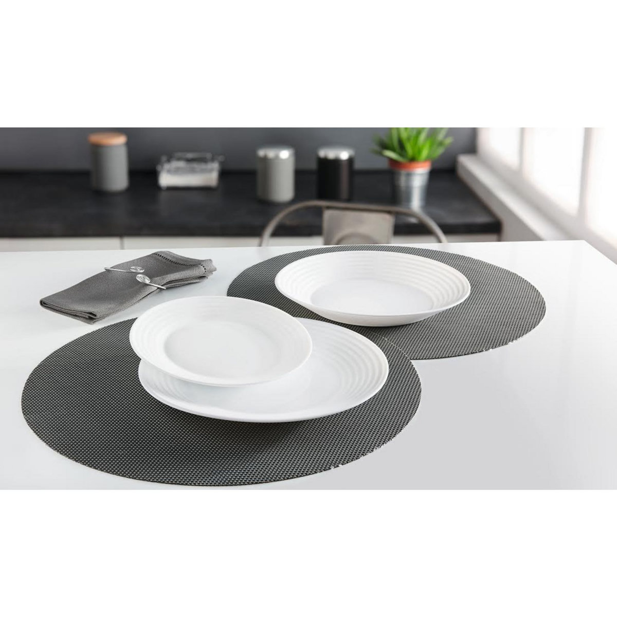 LUMINARC Service d'assiettes 18 pièces en opale HARENA Blanc