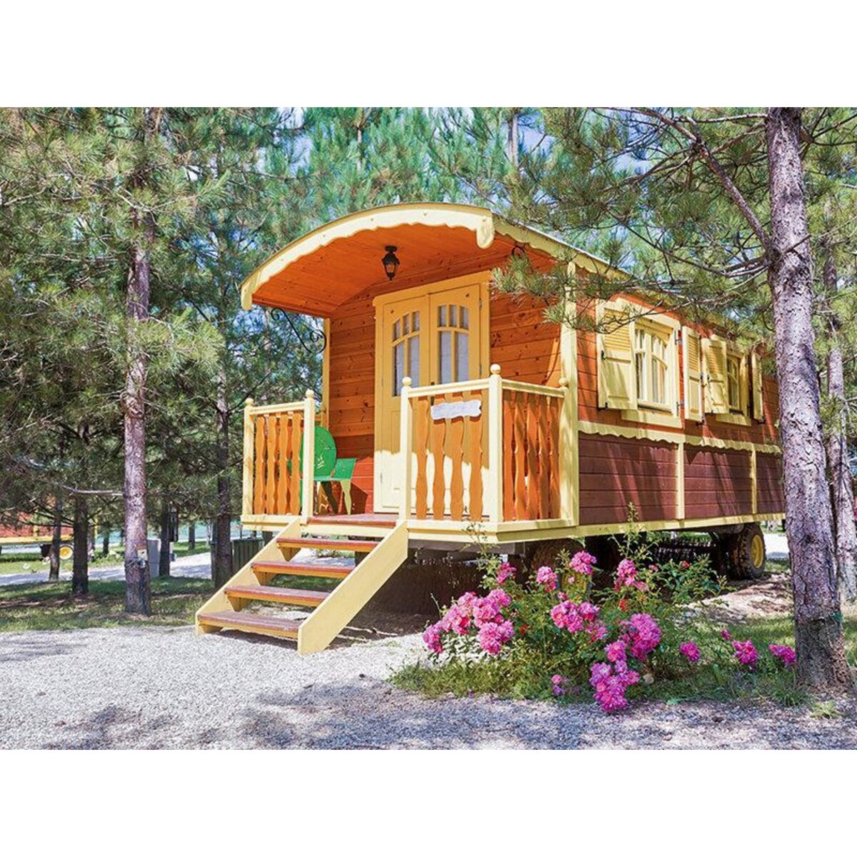 Smartbox Séjour hors des sentiers battus : 3 jours insolites avec dîner ou pause bien-être - Coffret Cadeau Séjour