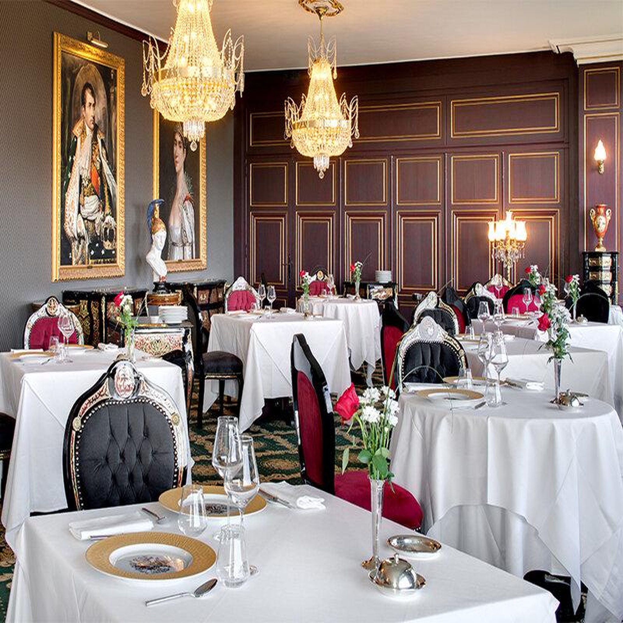 Voir la diapositive 3 : Smartbox 3 jours luxueux entre Angers et Saumur en château 4* avec dîner gastronomique en basse saison - Coffret Cadeau Séjour