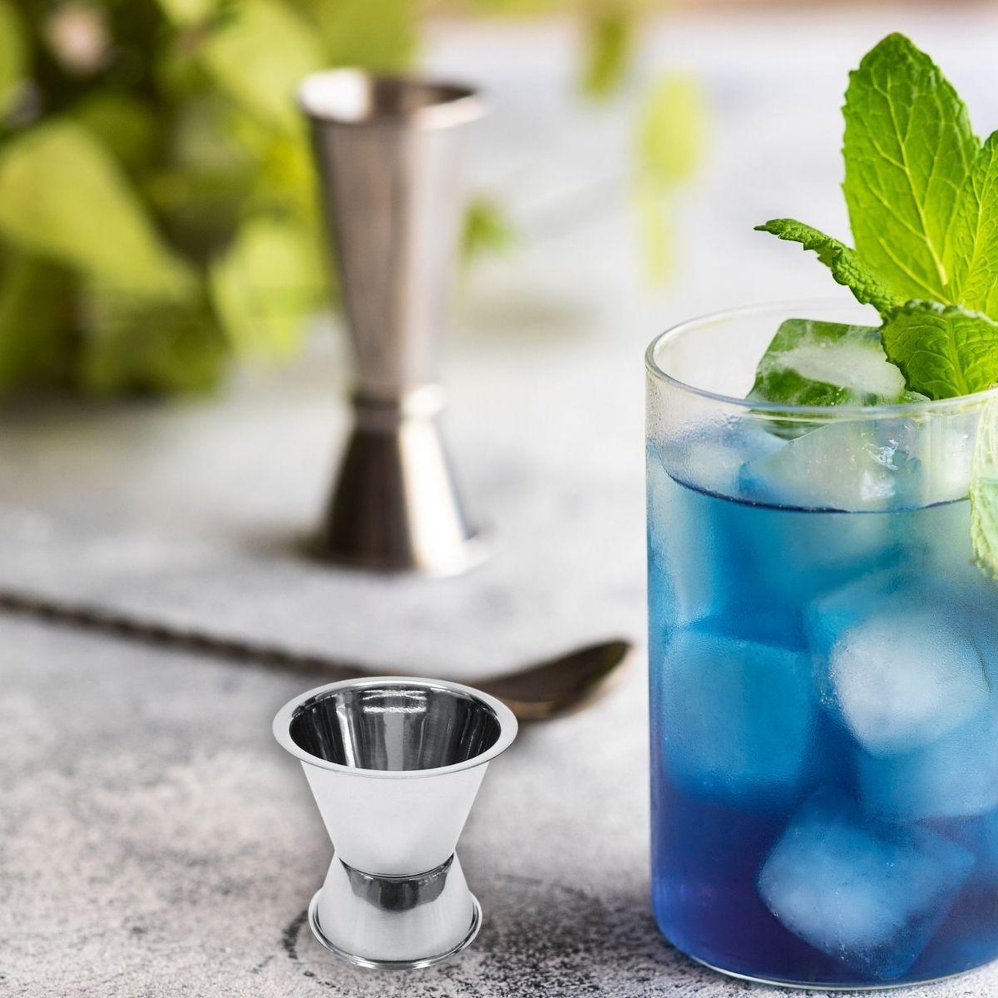 Voir la diapositive 3 : Fackelmann Trio cocktails shaker, doseur à alcool et 3 cuillères à cocktail inox Fackelmann Bar Concept