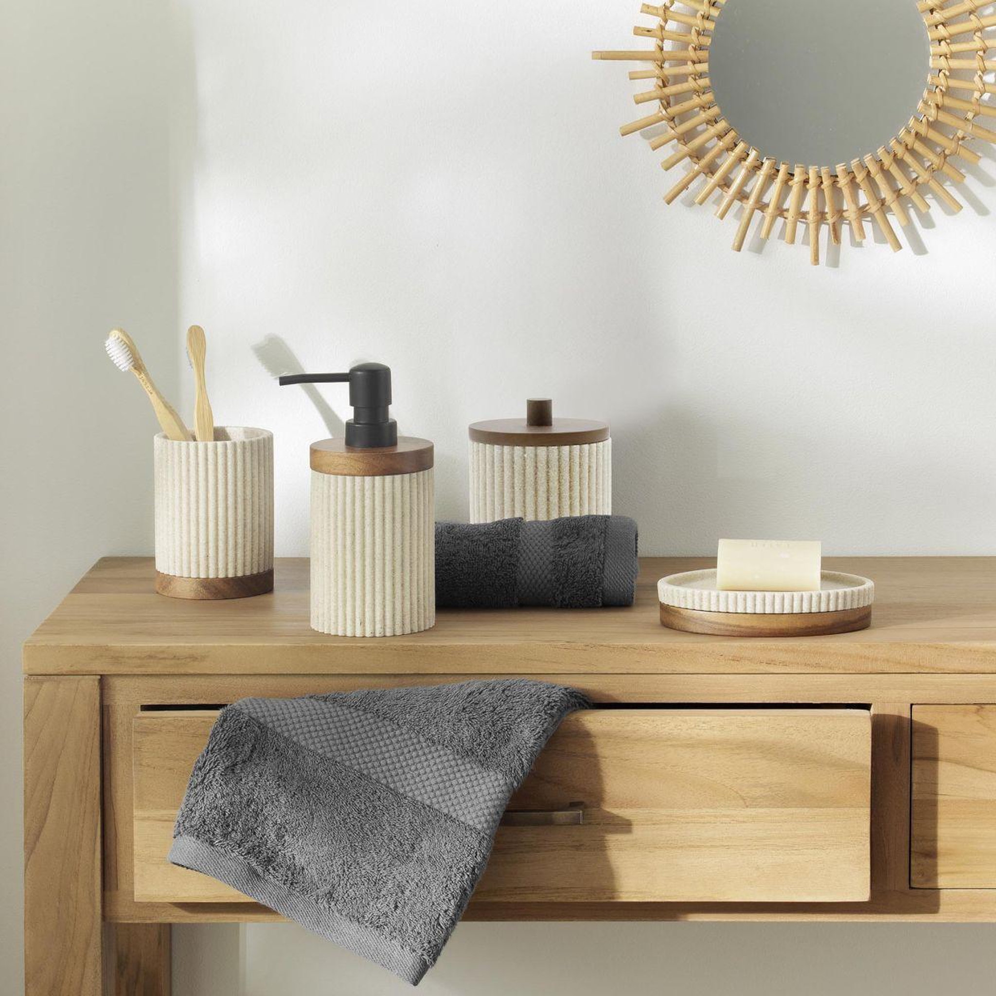 Voir la diapositive 5 : Douceur d'Intérieur Pot à cotons design  niagara  10cm naturel