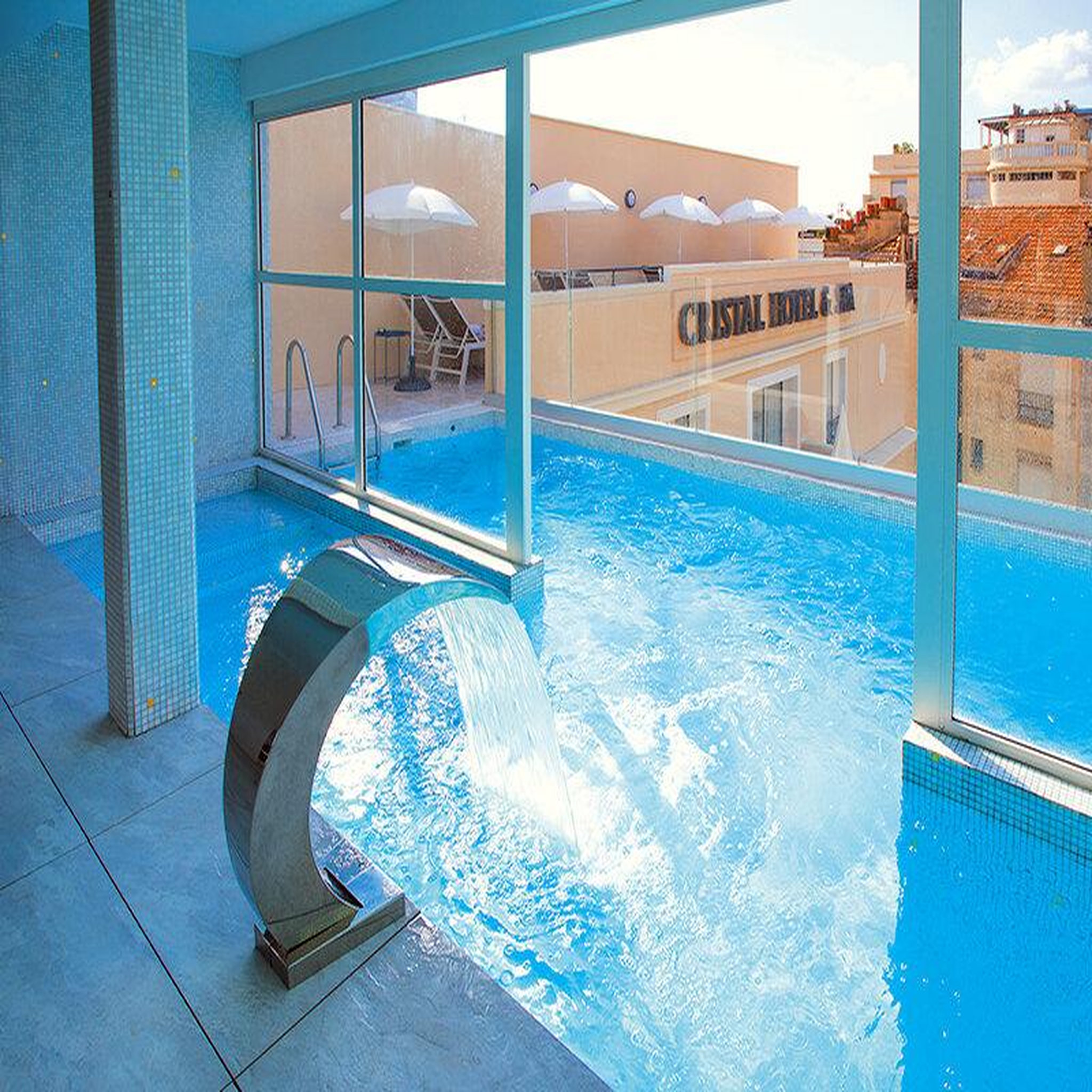 Voir la diapositive 5 : Smartbox 1 nuit en hôtel 4 étoiles avec accès spa à cannes - coffret cadeau séjour