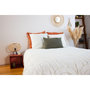 Voir la diapositive 4 : COTE DECO Parure de lit finition tufté - 100% coton lavé 52 fils/cm² - 220 x 240 cm