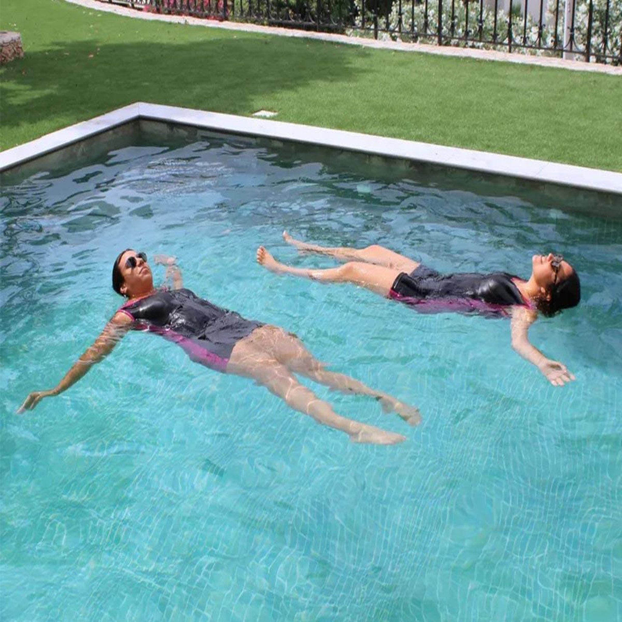 Voir la diapositive 1 : PLOUF Maillot de bain flottant femme Taille 2 - Plouf