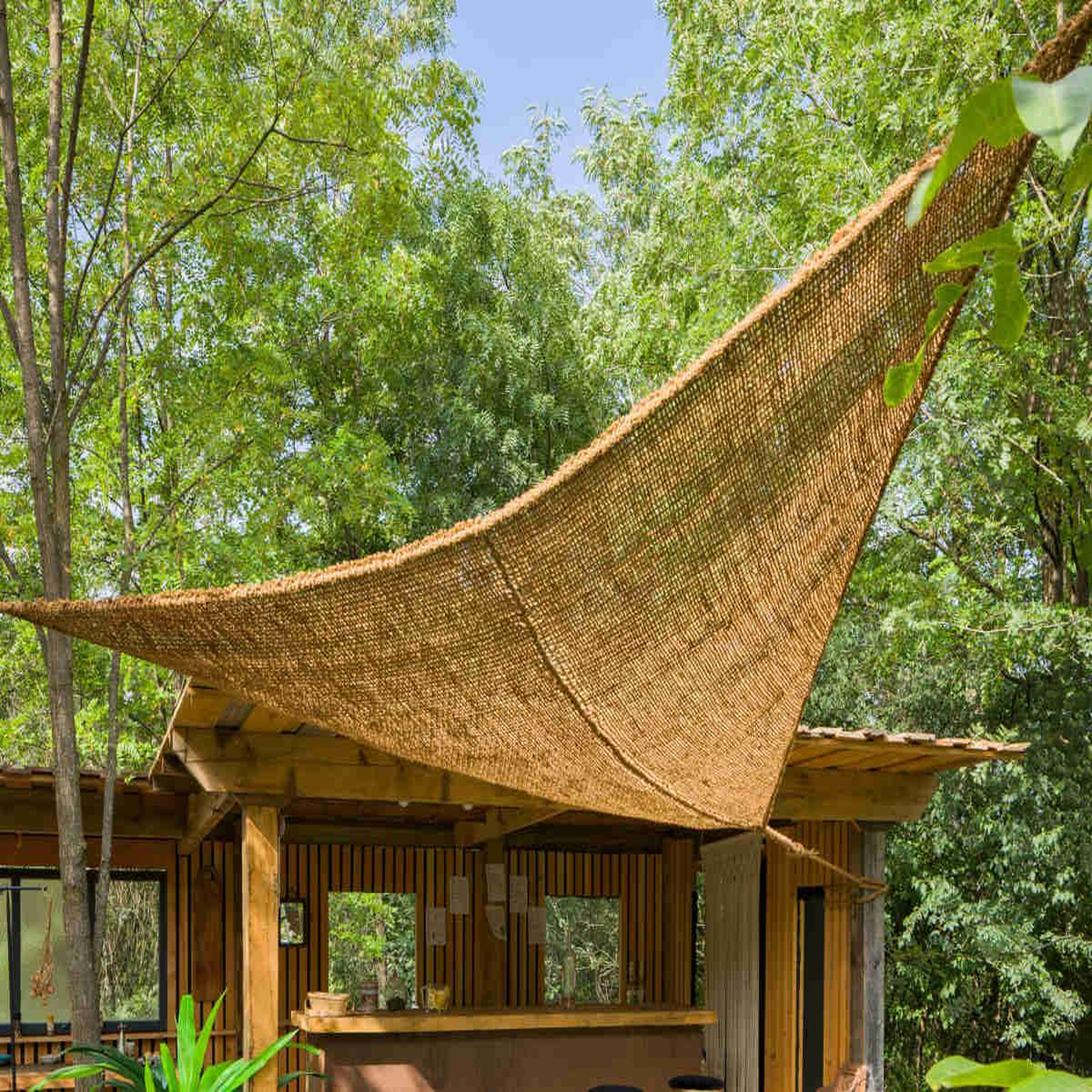 Jardiline Ombrière naturelle en fibres de coco triangulaire 3,50 m - jardiline