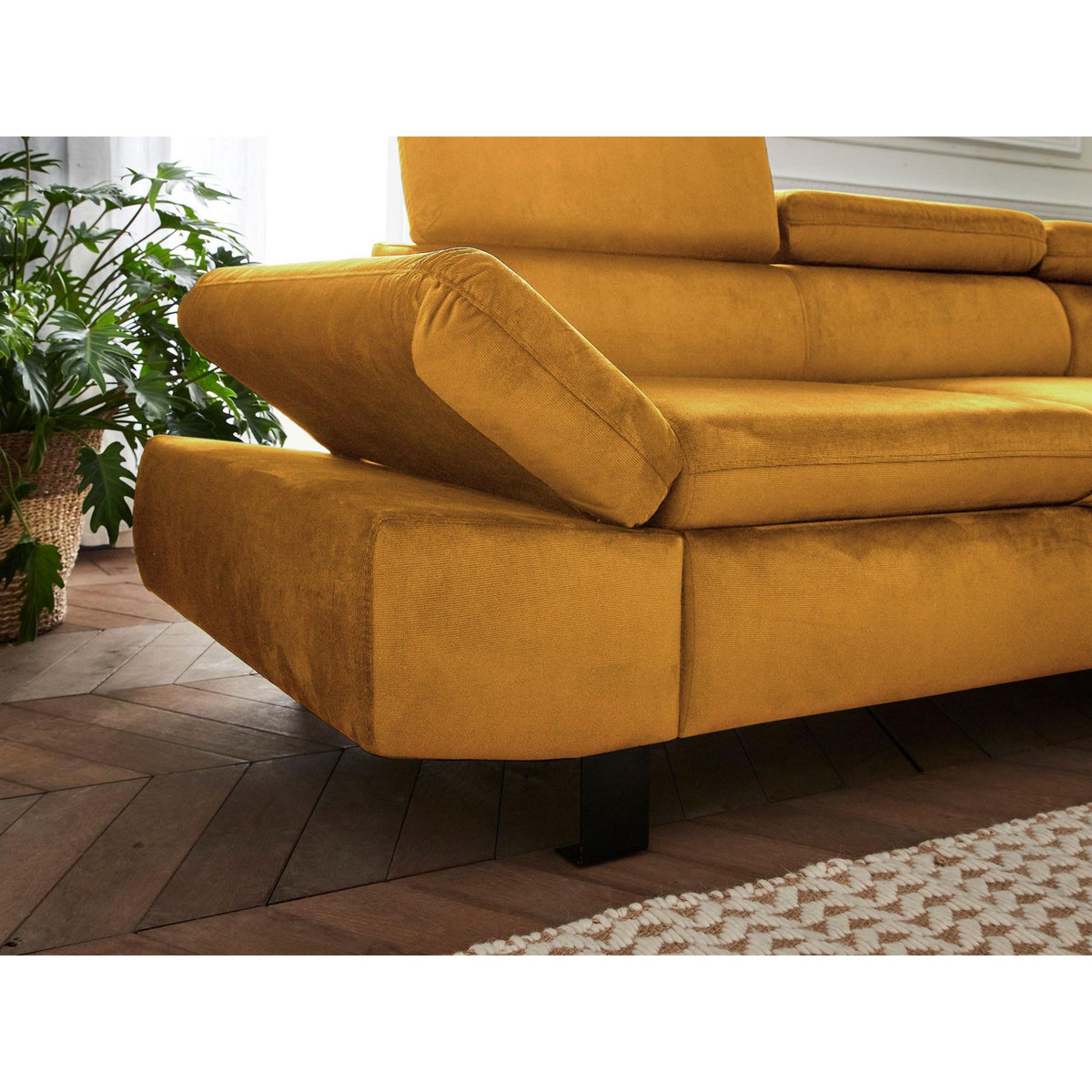 LISA DESIGN Nairobi - canapé d'angle convertible - en velours - 5 places - avec têtières - droit