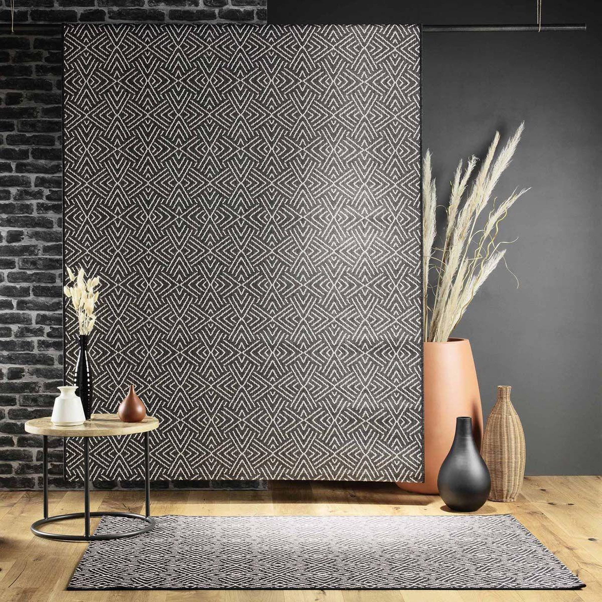 Voir la diapositive 3 : Douceur d'Intérieur Tapis tissé déco  aztek  160x230cm noir