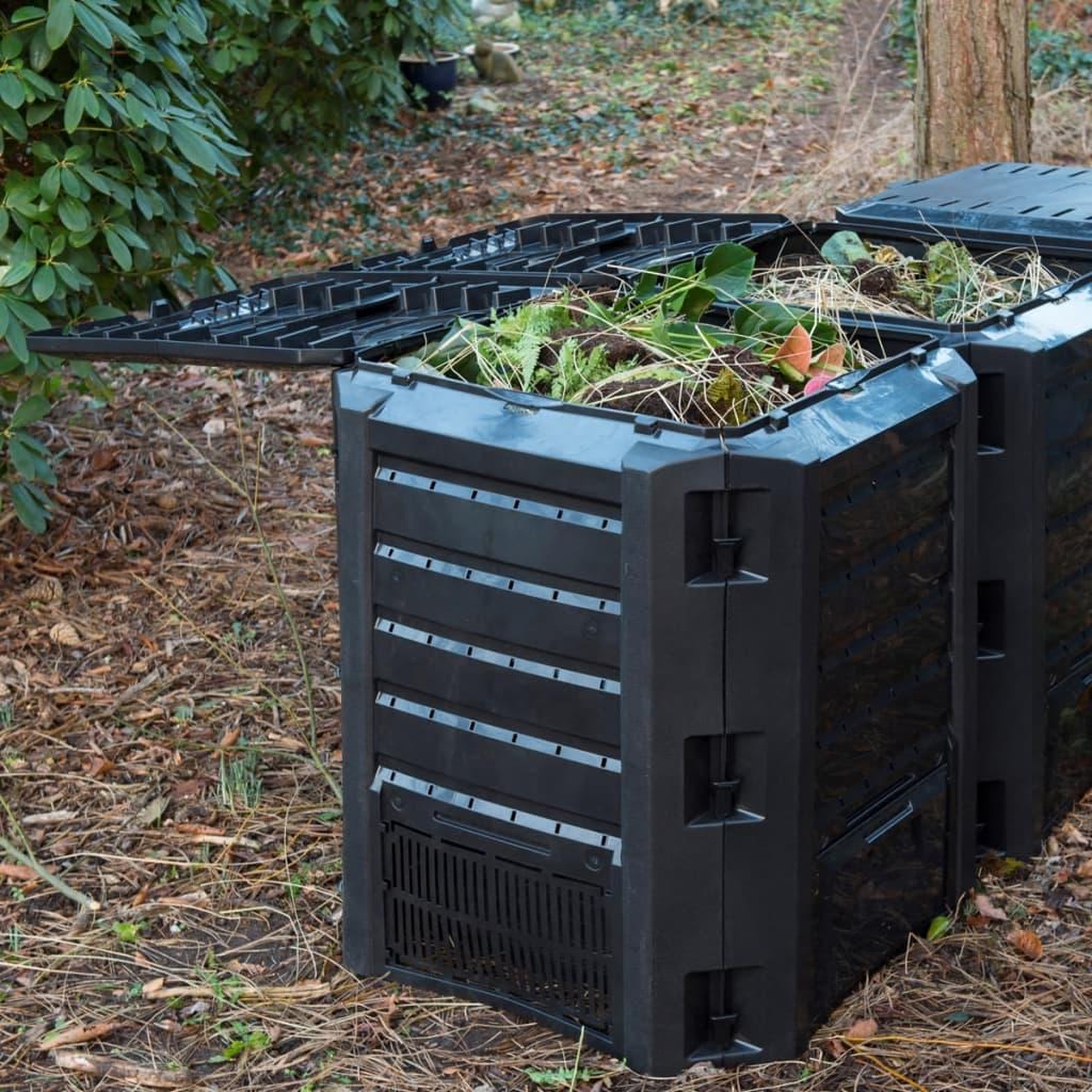 Voir la diapositive 1 : NATURE Nature Bac a compost Noir 1200 L