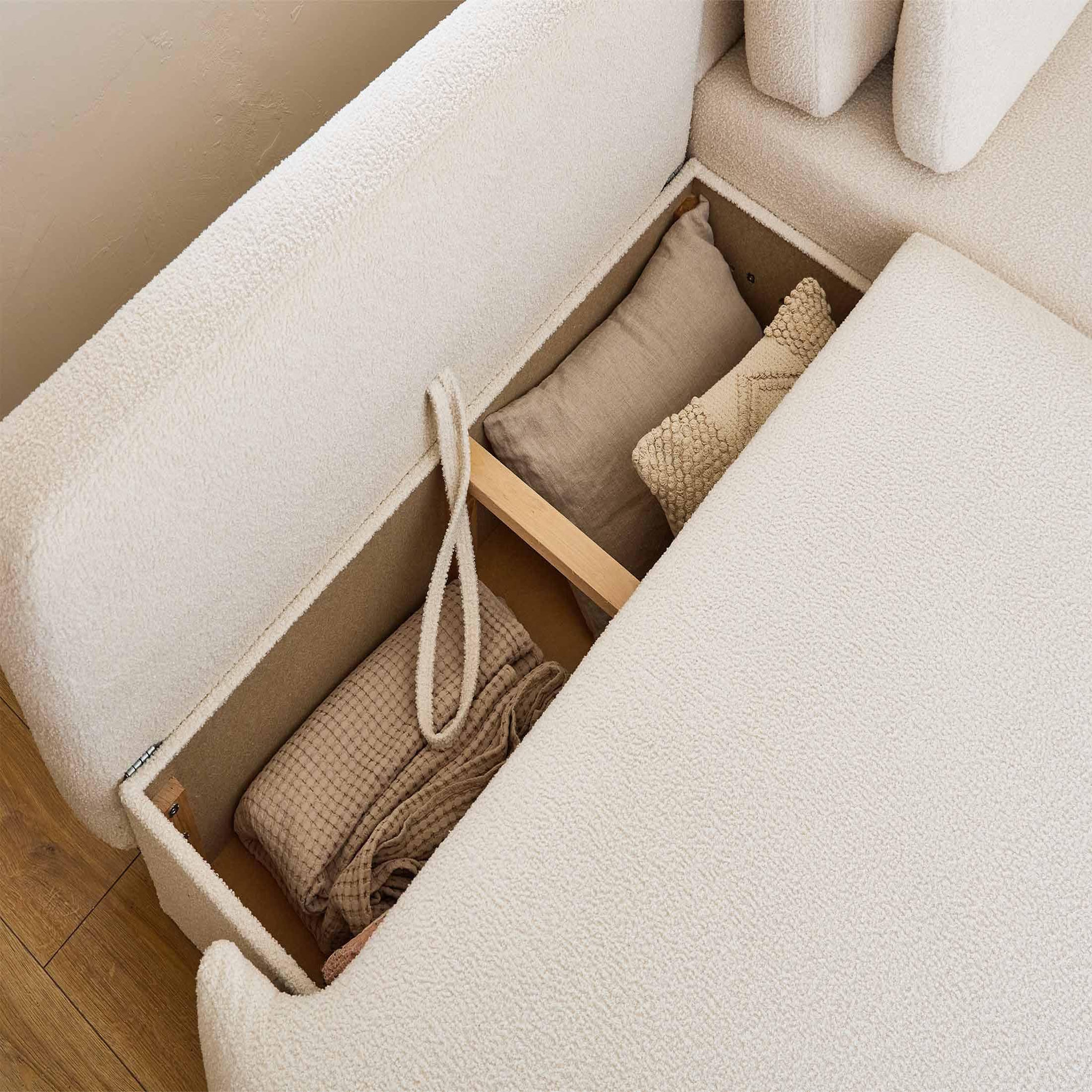 Voir la diapositive 3 : LISA DESIGN Mahina - canapé d'angle droit - 4 places - convertible avec coffre - en tissu bouclette