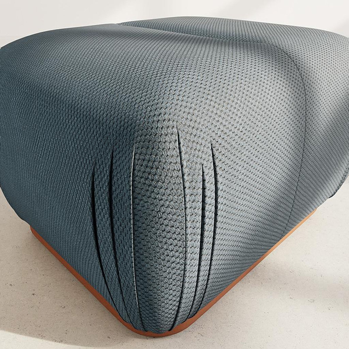LISA DESIGN Penelope - pouf en velours texturé
