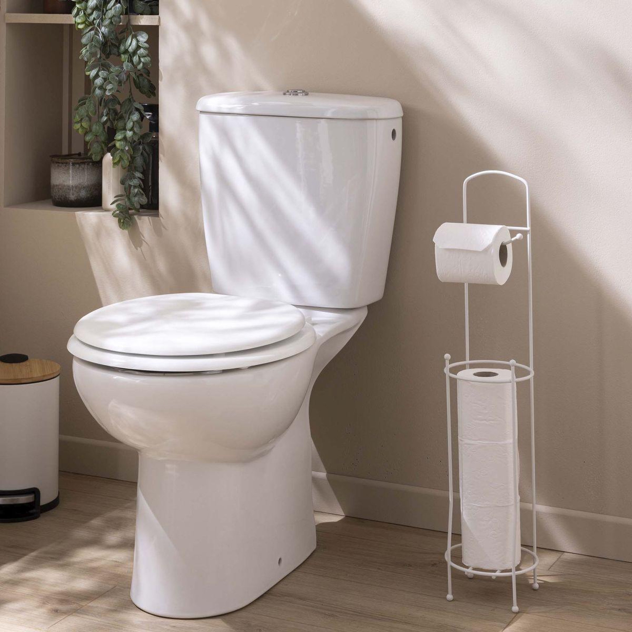Voir la diapositive 3 : Douceur d'Intérieur Dérouleur Papier WC Avec Réserve  Filano  65cm Blanc