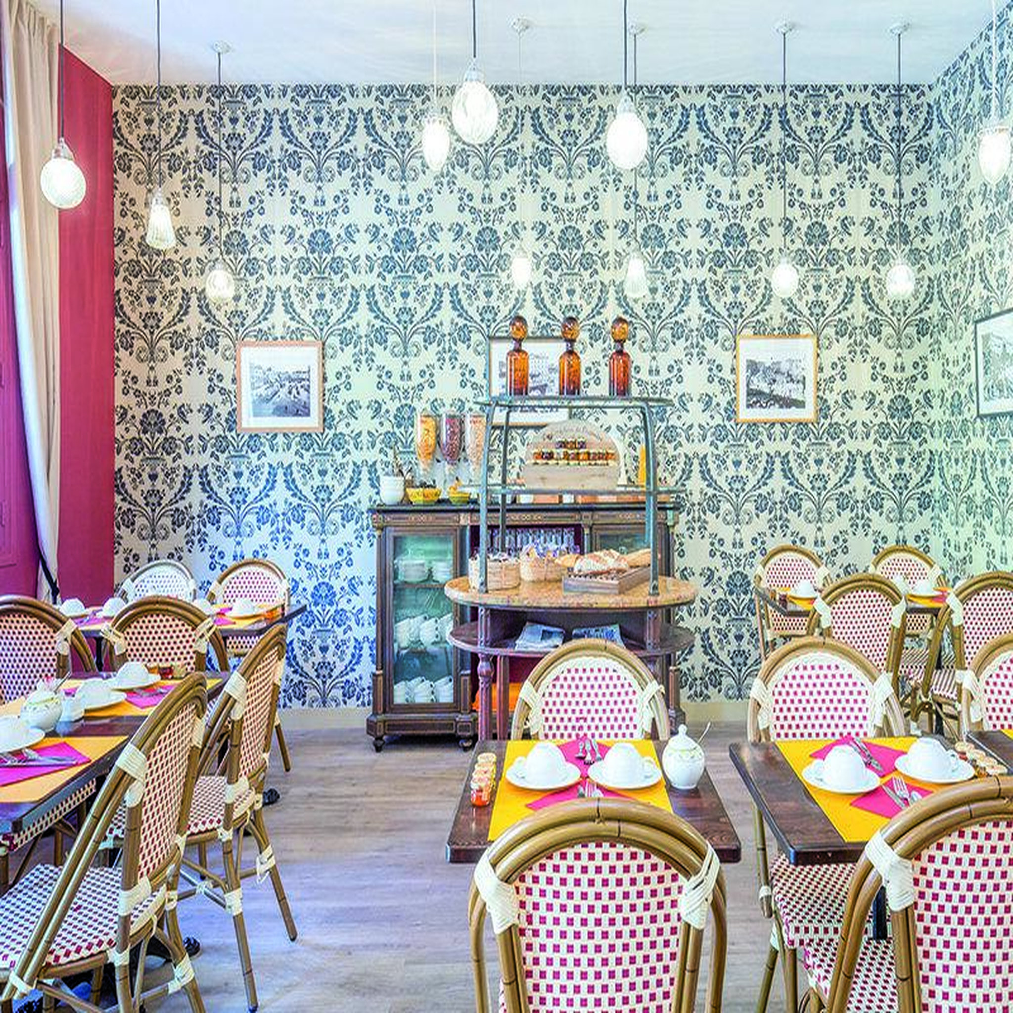 Voir la diapositive 2 : Smartbox Escapade élégante en hôtel 4* à Nice - Coffret Cadeau Séjour