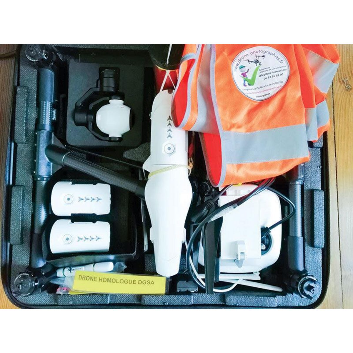 Smartbox 3 jours de pilotage de drone comprenant 3 séances de 10 vols à Rochefort - Coffret Cadeau Sport & Aventure