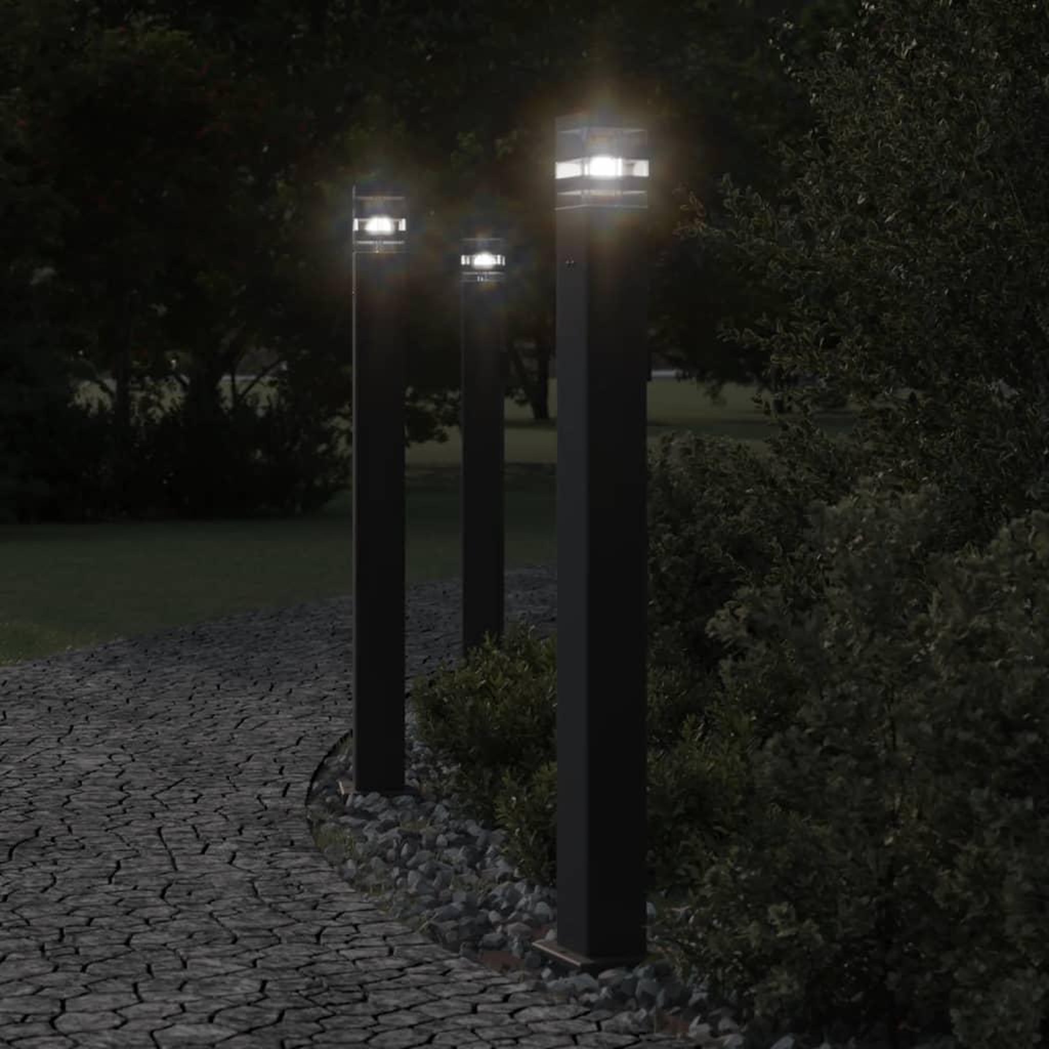 VIDAXL Lampadaires d'exterieur avec sortie 3 pcs noir 110 cm aluminium