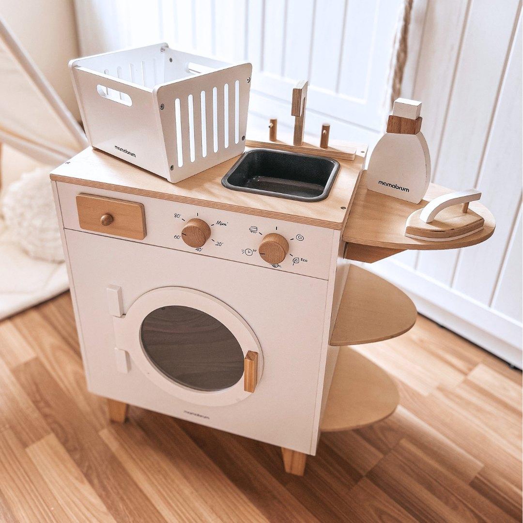 Voir la diapositive 4 : MAMABRUM Machine a Laver Bois Enfant Mamabrum Jouet d'imitation 65x29x68 cm 3 Ans