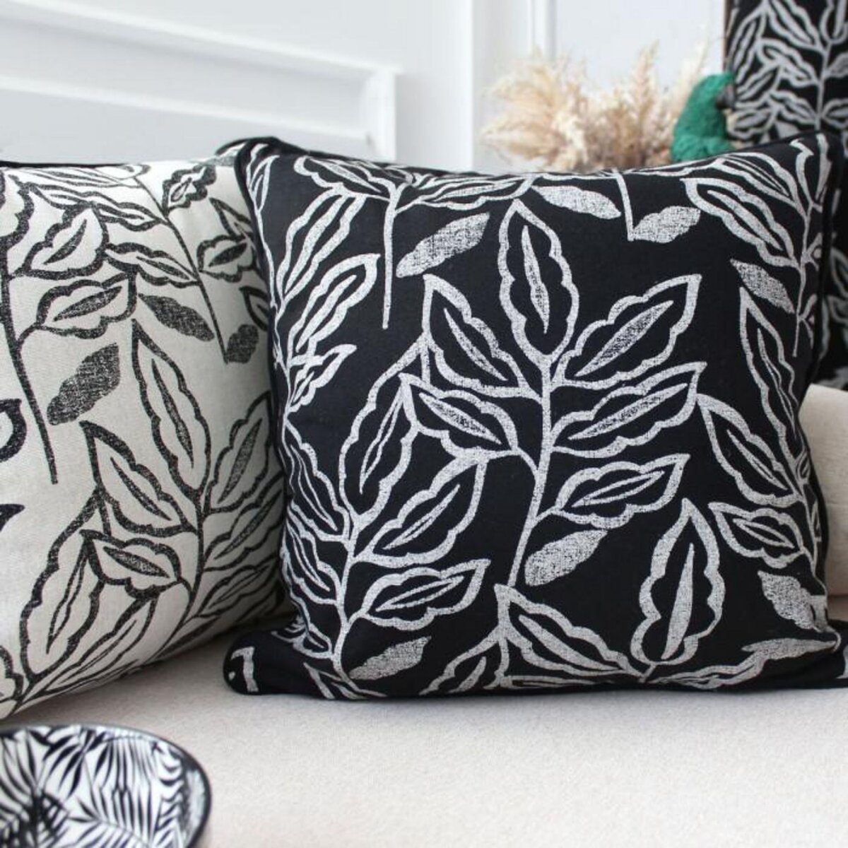 Paris Prix Coussin Déco à Motifs  Lodge  40x40cm Noir & Blanc