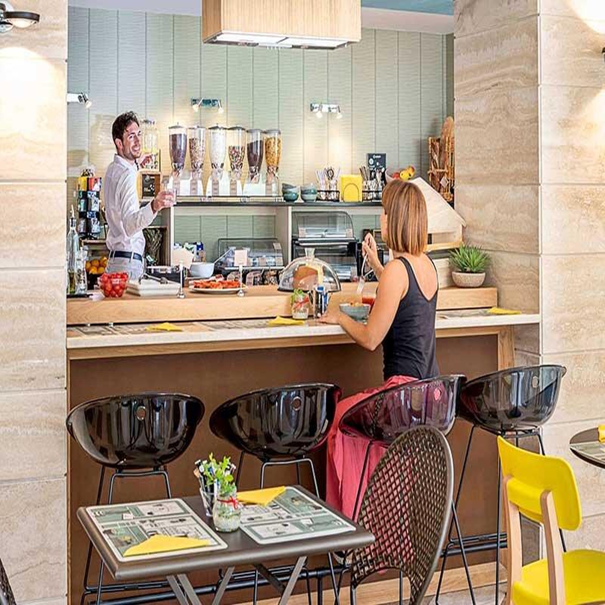 Voir la diapositive 6 : Smartbox 2 nuits dans un appartement adagio 4* à rome vatican pour 4 personnes - coffret cadeau séjour