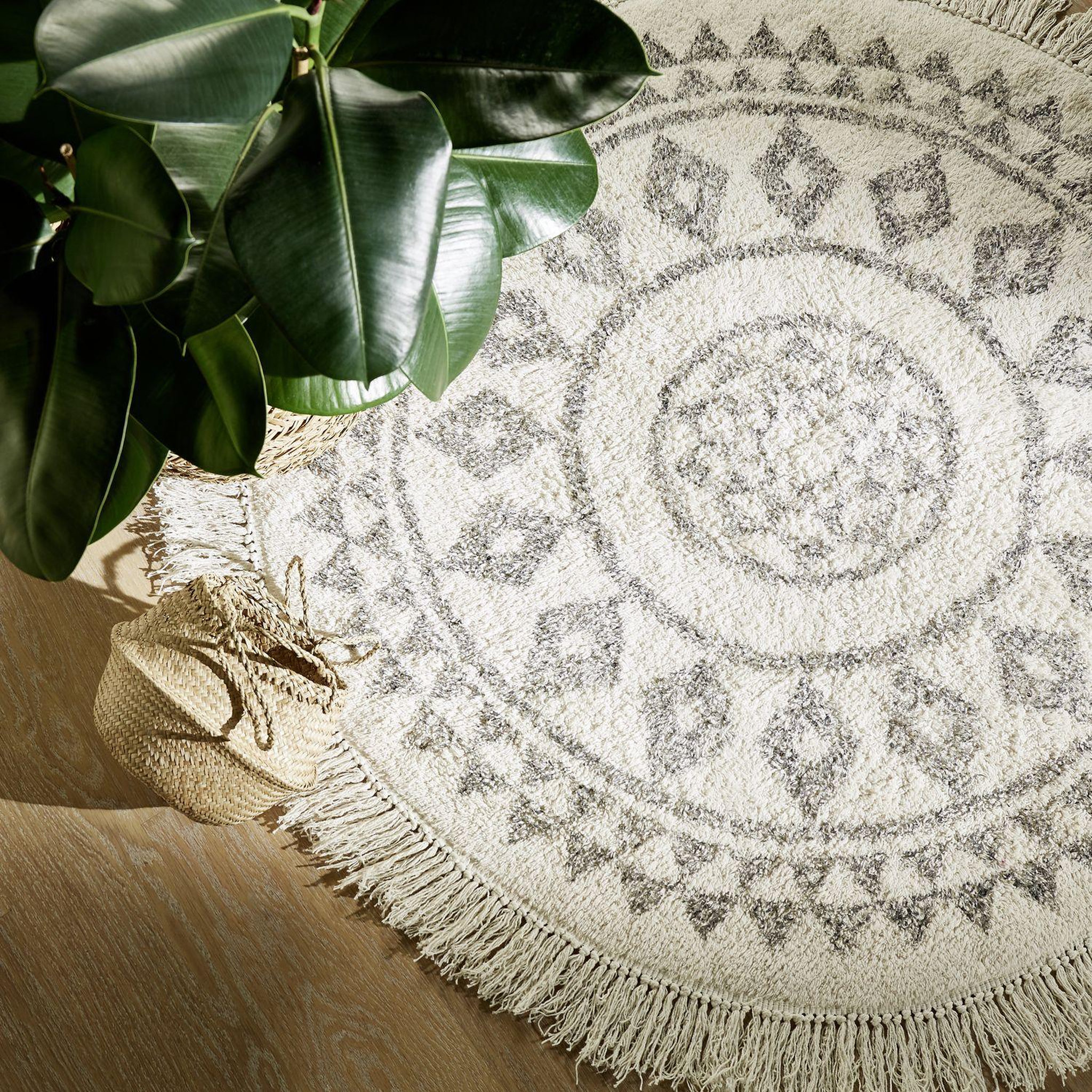 Voir la diapositive 4 : ATMOSPHERA Tapis ethnique - diam. 120 cm - beige