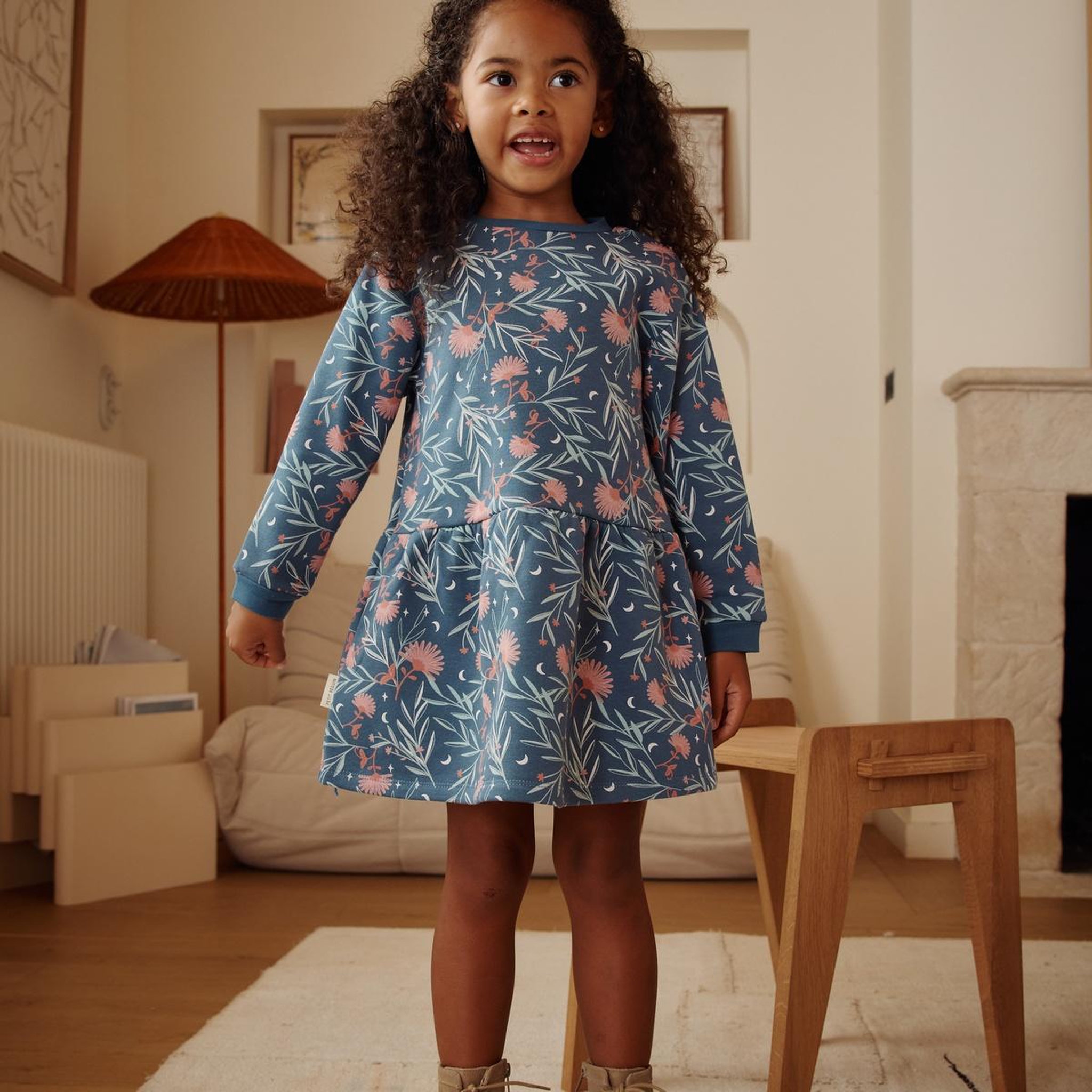 Voir la diapositive 5 : PETIT BEGUIN Robe enfant en molleton dina