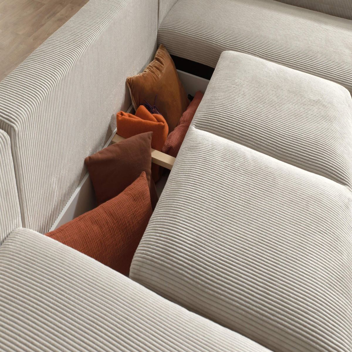 LISA DESIGN Livy - canapé panoramique convertible - avec coffre - en velours côtelé - 7 places - droit