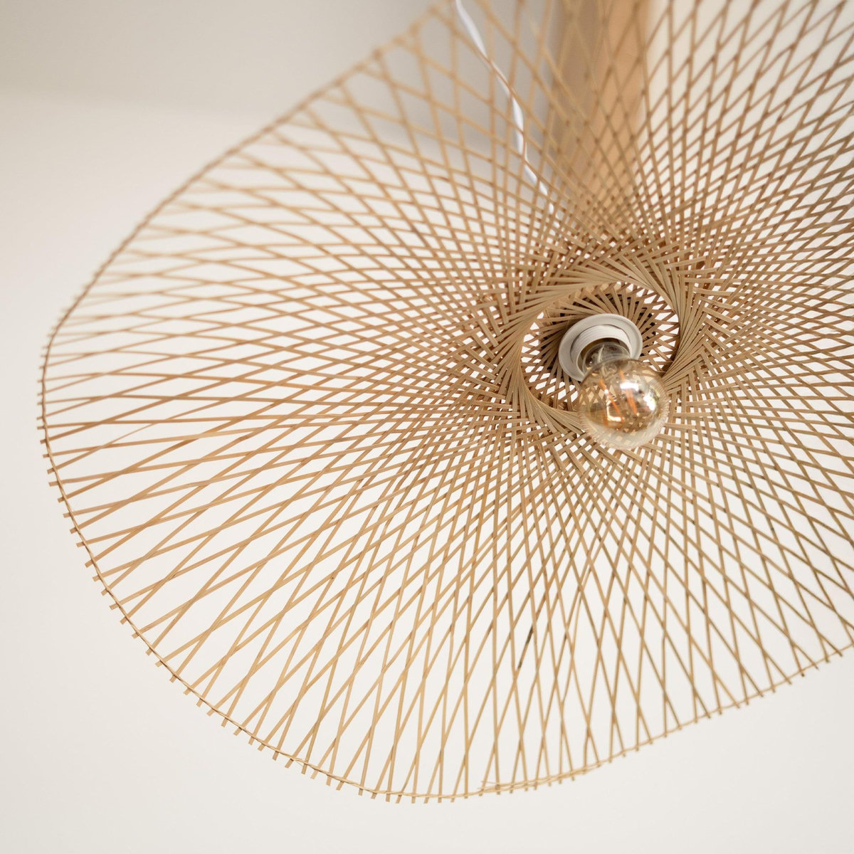 Rendez vous déco Suspension D75 cm en bambou avec fil blanc-Jipi