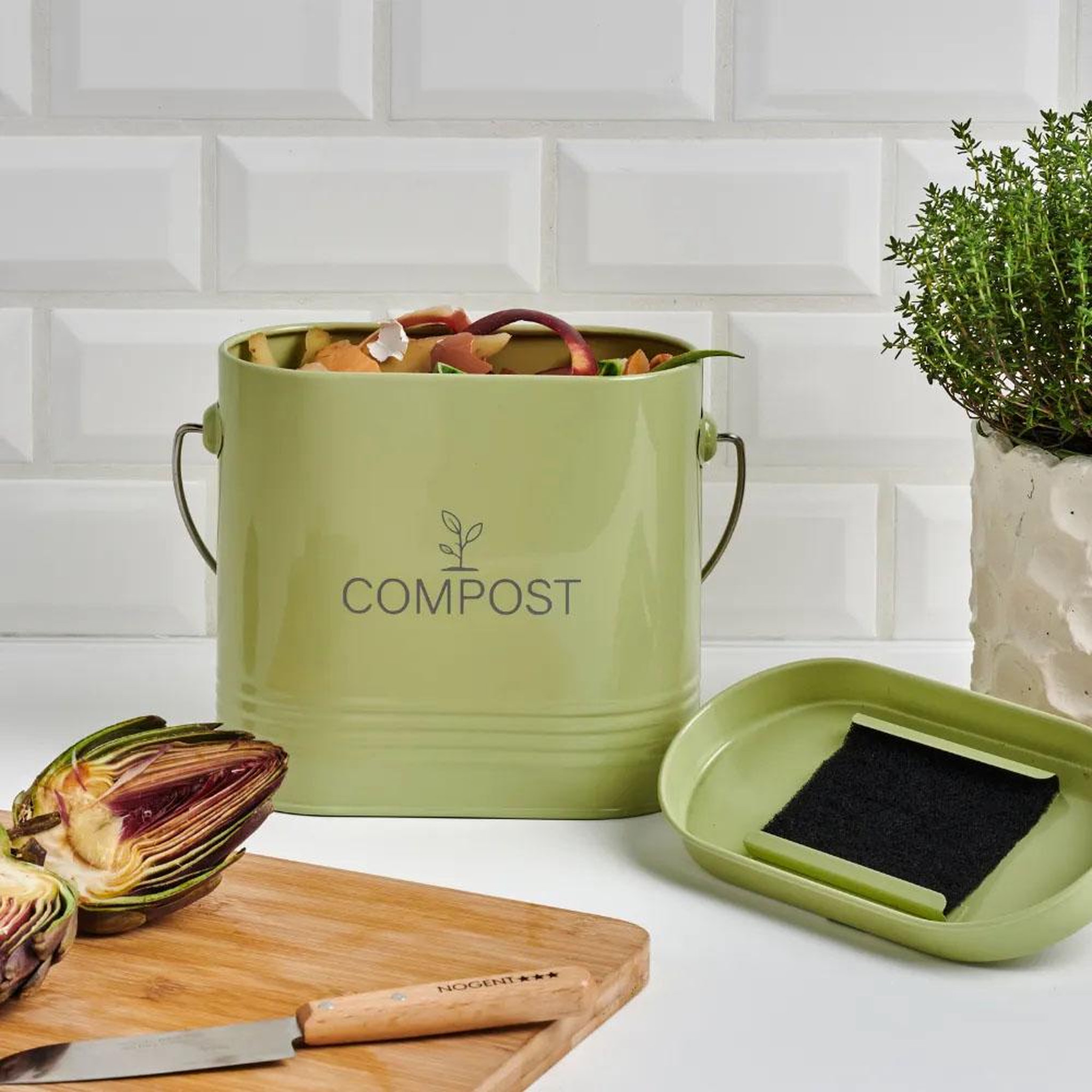Voir la diapositive 3 : Guillouard Seau à compost ovale 7l vert sauge - 040631