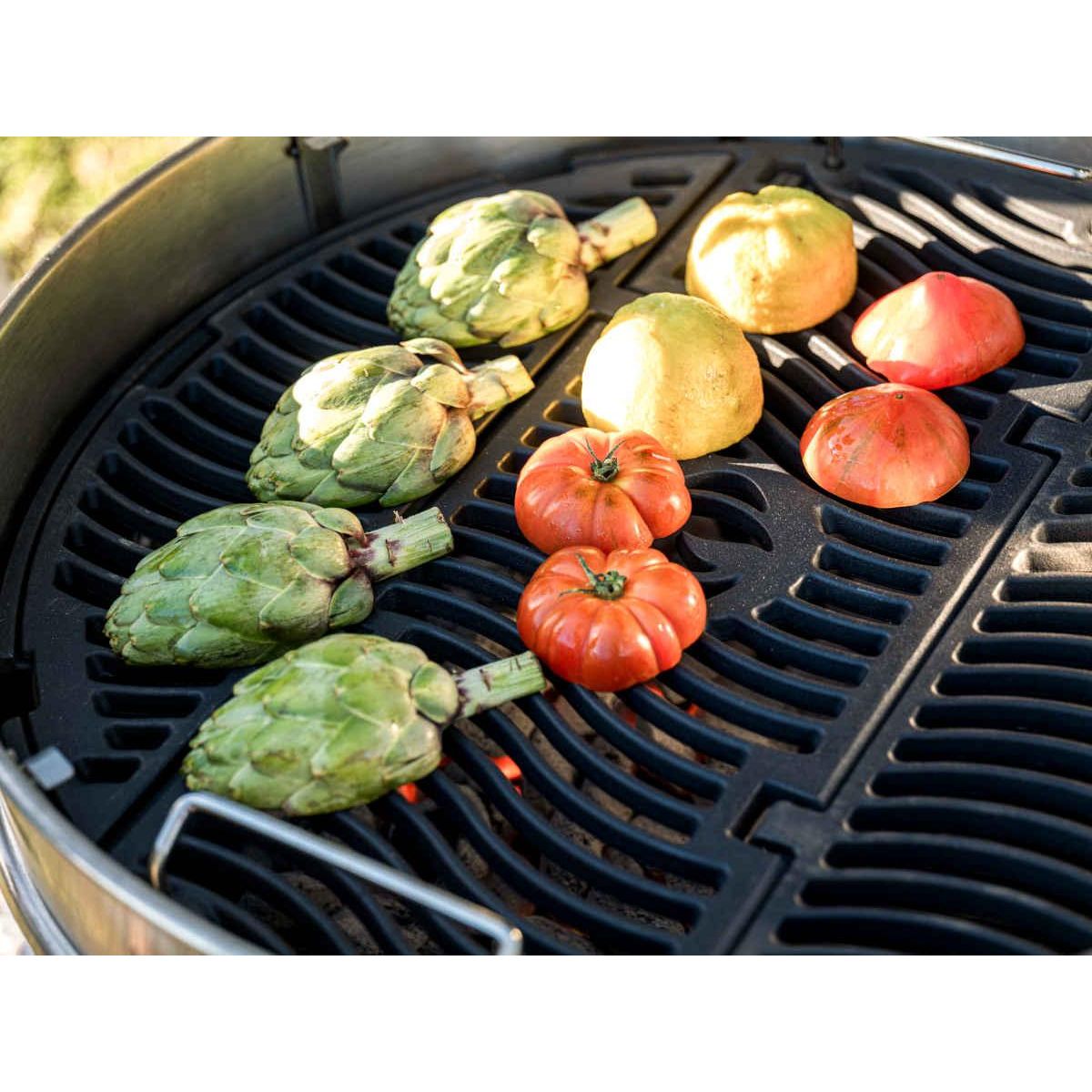 NAPOLEON Barbecue charbon Kettle PRO noir sur pieds 57cm