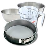 ZENKER Set pâtisserie avec moule à manqué de 28 cm acier, 2 bols à mixer, verre mesureur et spatule Zenker