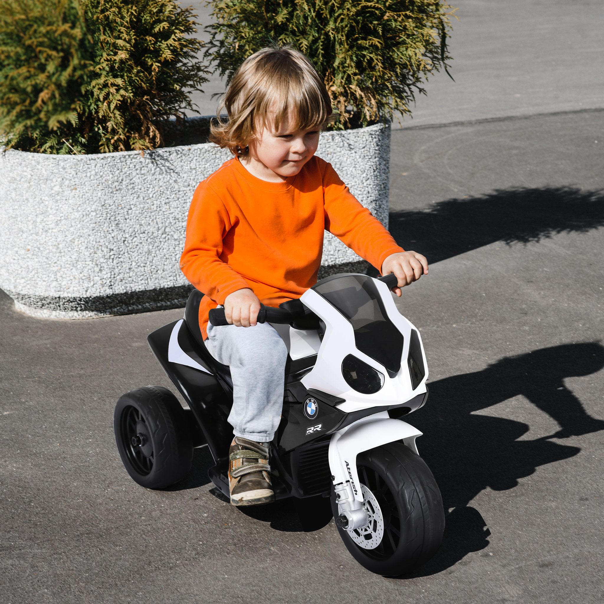 Voir la diapositive 2 : BMW Moto électrique pour enfants 3 roues 6 V 2,5 Km/h effets lumineux et sonores noir BMW S1000 RR