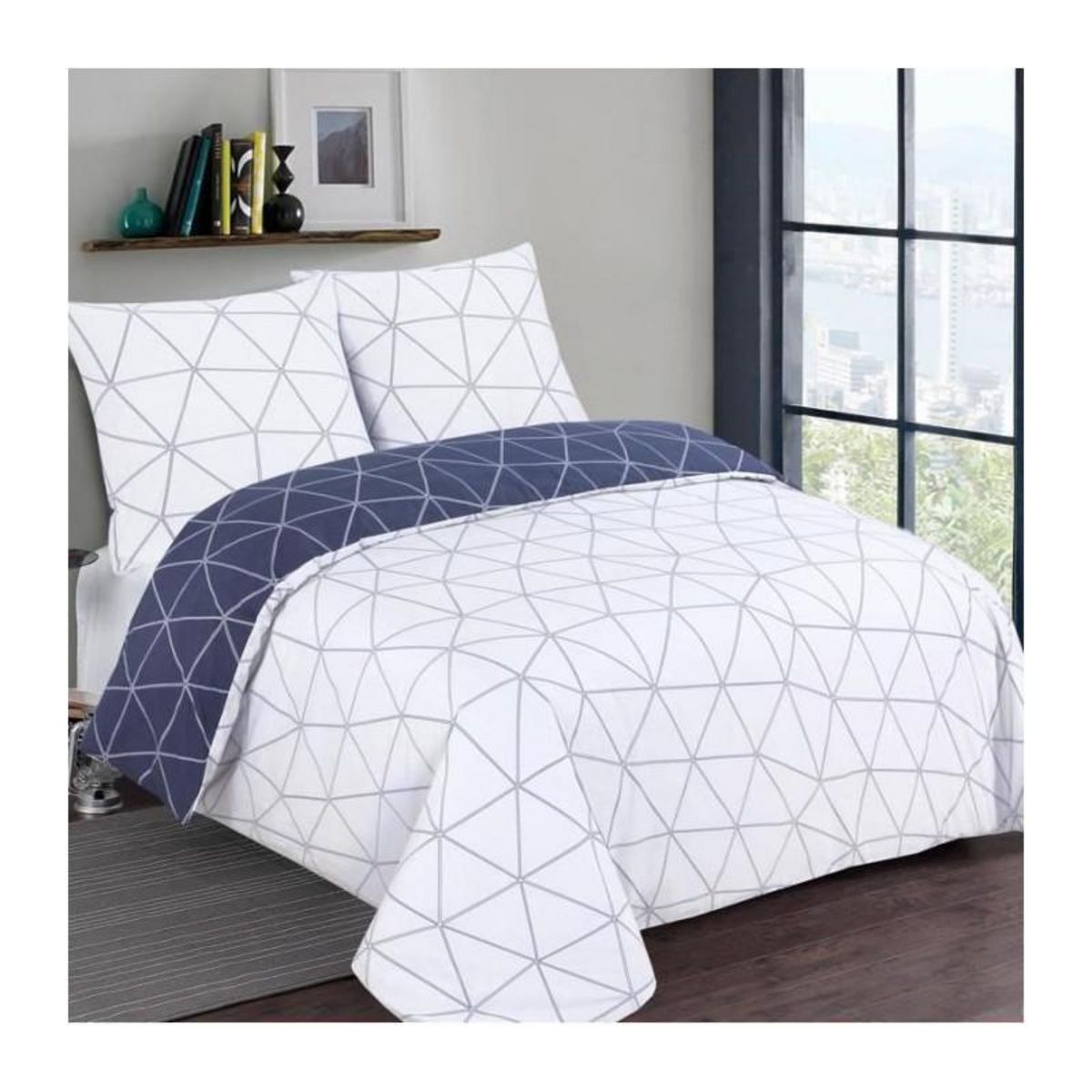 VISION VISION - Parure de lit HUGO marine Réversible - 100% Coton - 1 housse de couette 260x240cm + 2 taies 65x65cm - Marine