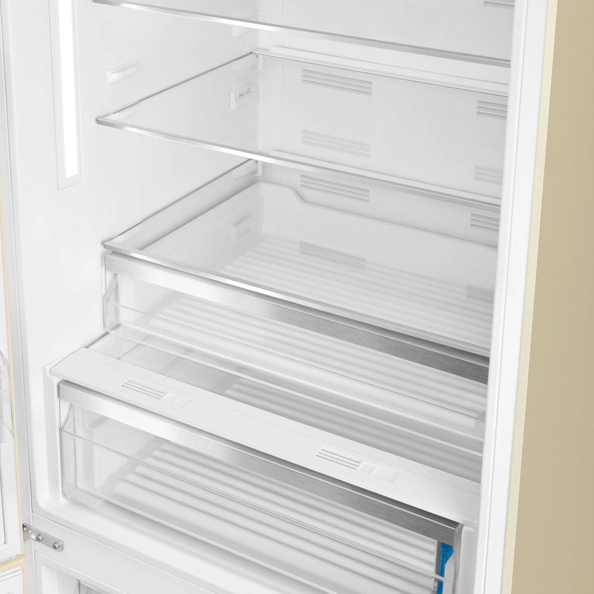 Voir la diapositive 3 : SMEG Réfrigérateur combiné FA8005LPO6