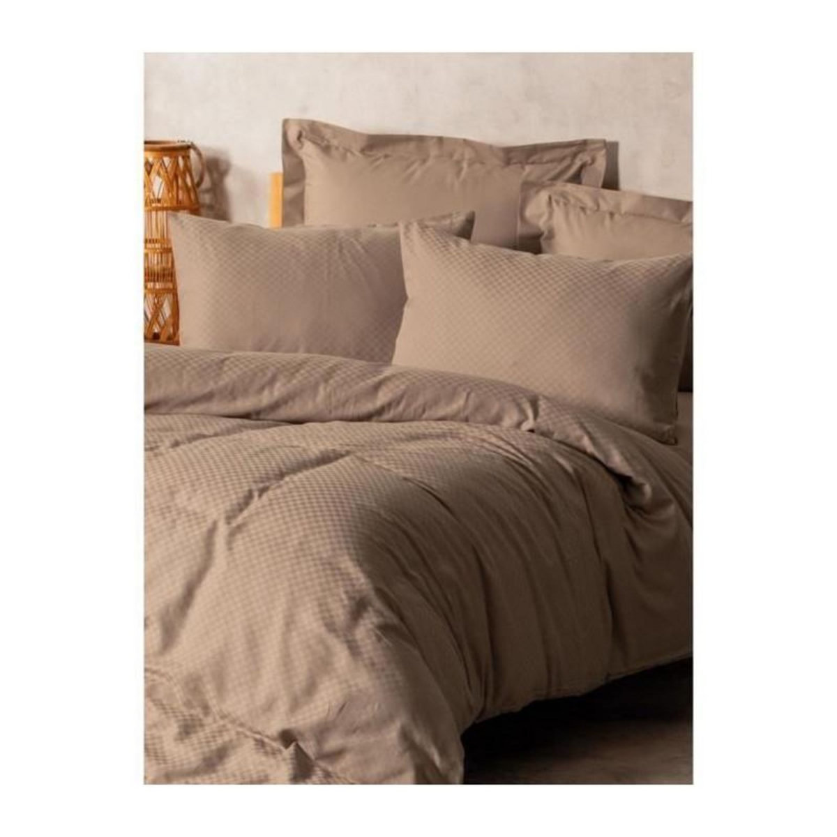 GENERIQUE Parure de lit - 129CTN64624 - 1 housse de couette 220 x 240 cm + 2 taies d'oreiller 60 x 60 cm - 100% coton ranforcé - Vison