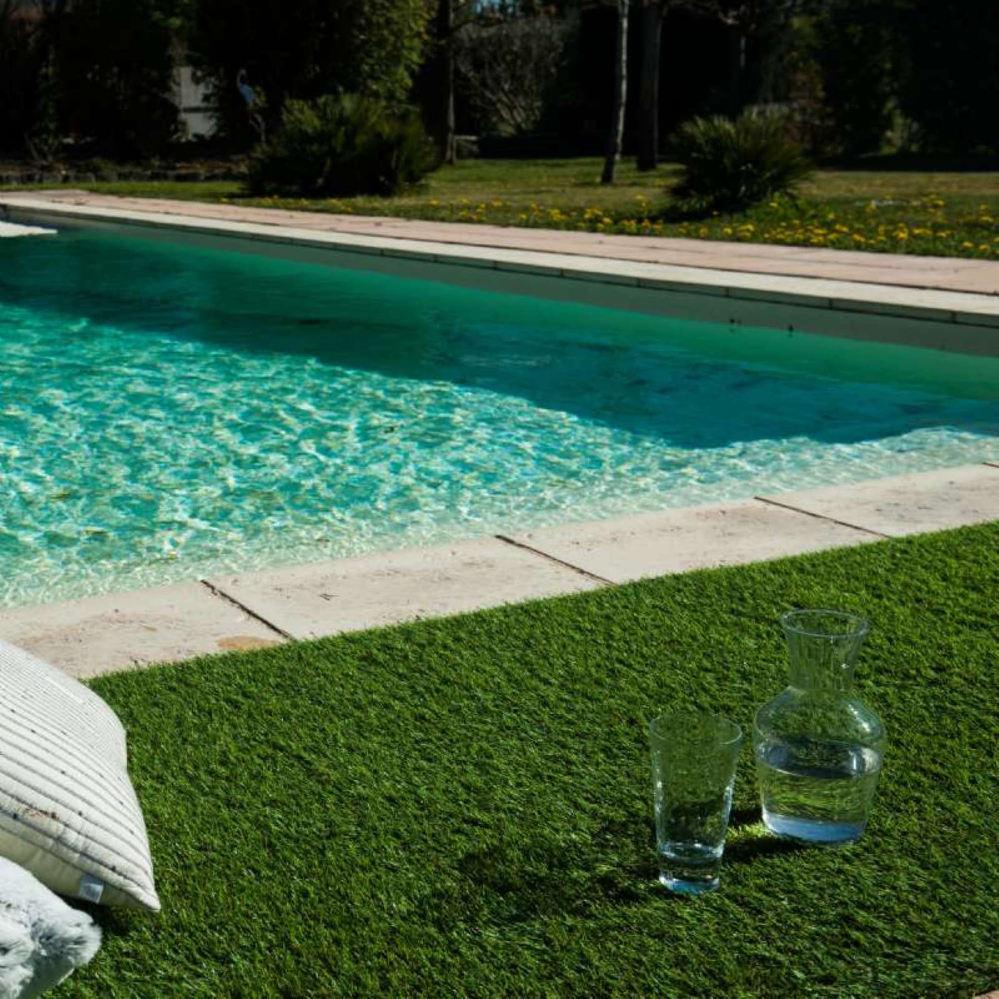 Voir la diapositive 4 :  Gazon artificiel Werkapro, épaisseur 2 cm 1 x 4 m soit 4m2