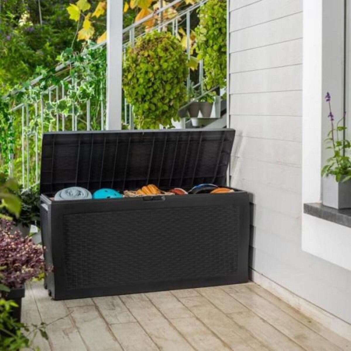 Rangement et stockage extérieurs KETER Patio Store Chalet-Jardin