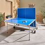 Voir la diapositive 3 : SWEEEK Table de ping pong OUTDOOR bleue - table pliable avec 4 raquettes et 6 balles. pour utilisation extérieure. sport tennis de table