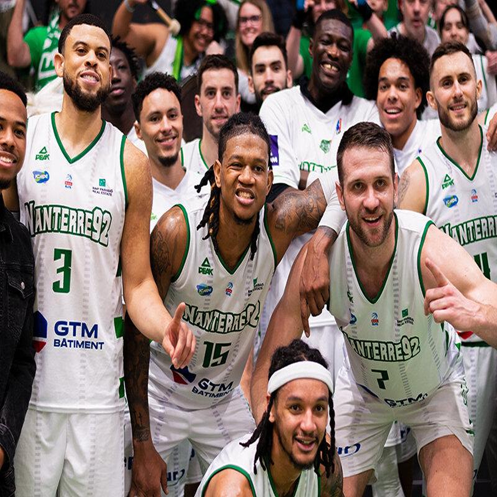Voir la diapositive 4 : Smartbox Accès VIP pour 2 à un match de basketball du Nanterre 92 avec cocktail dînatoire et goodies - Coffret Cadeau Sport & Aventure