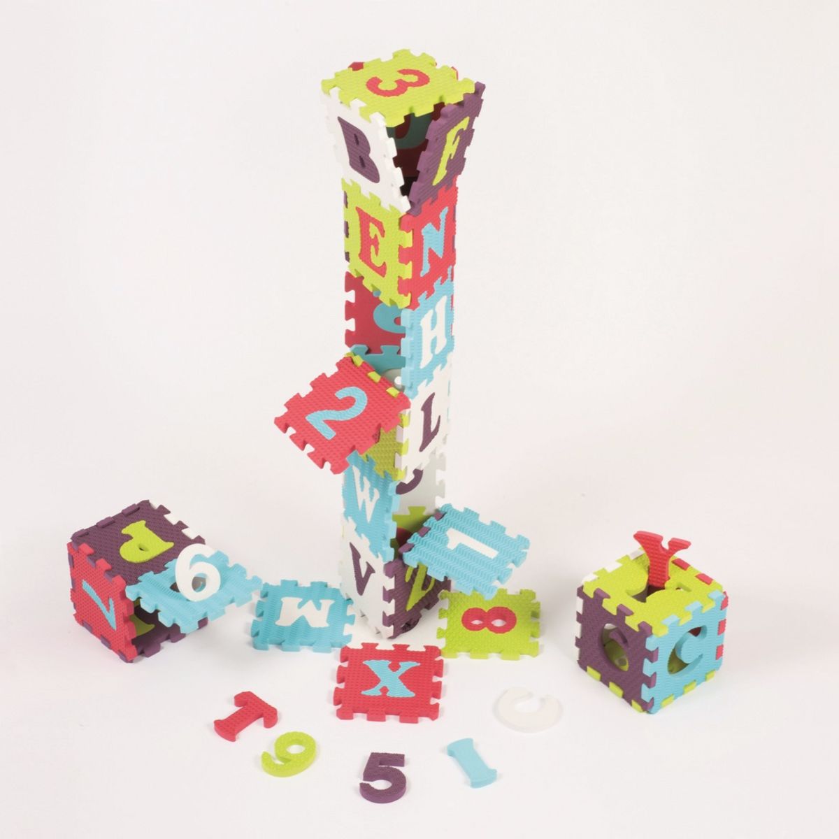 LUDI Tapis dalles en mousse lettres et chiffres