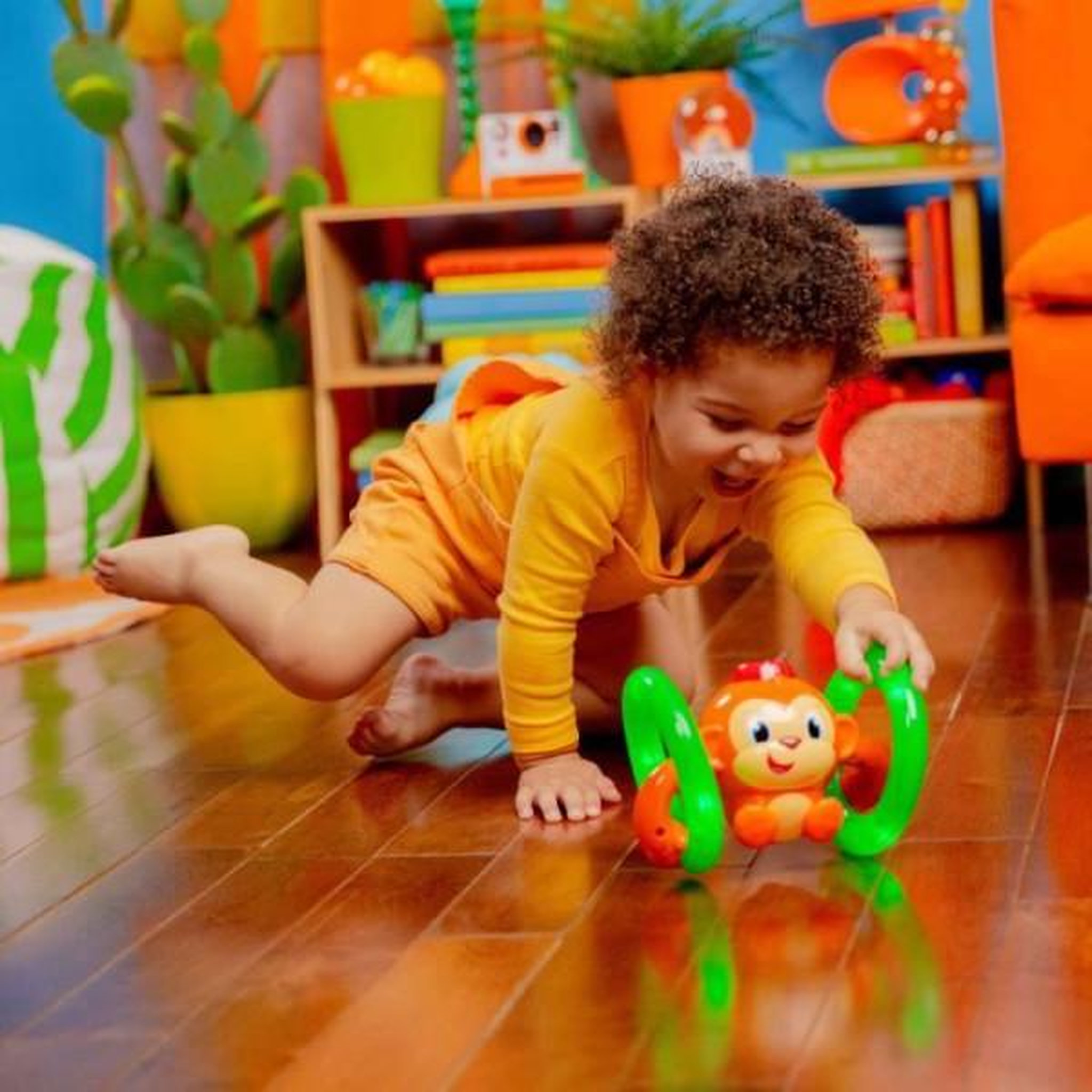 Voir la diapositive 3 : Bright Starts Bright Starts Jouet d'activité Roll & Glow Monkey K52181