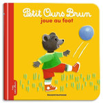 PETIT OURS BRUN JOUE AU FOOT, Aubinais Marie