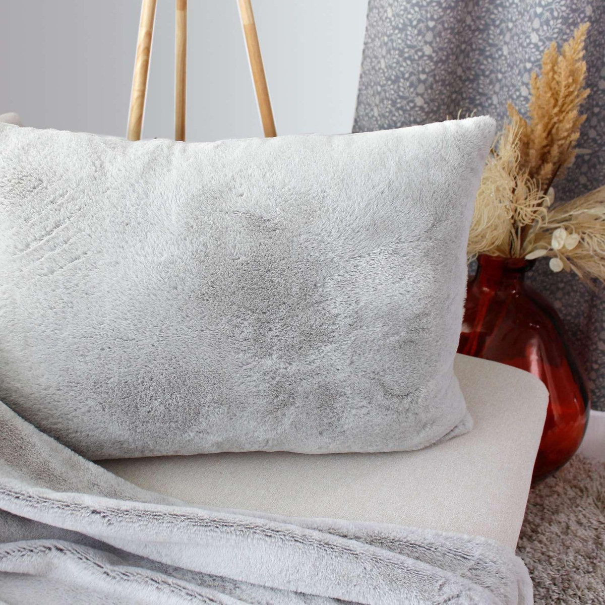 TOILINUX Coussin AZURA imitiation fourrure