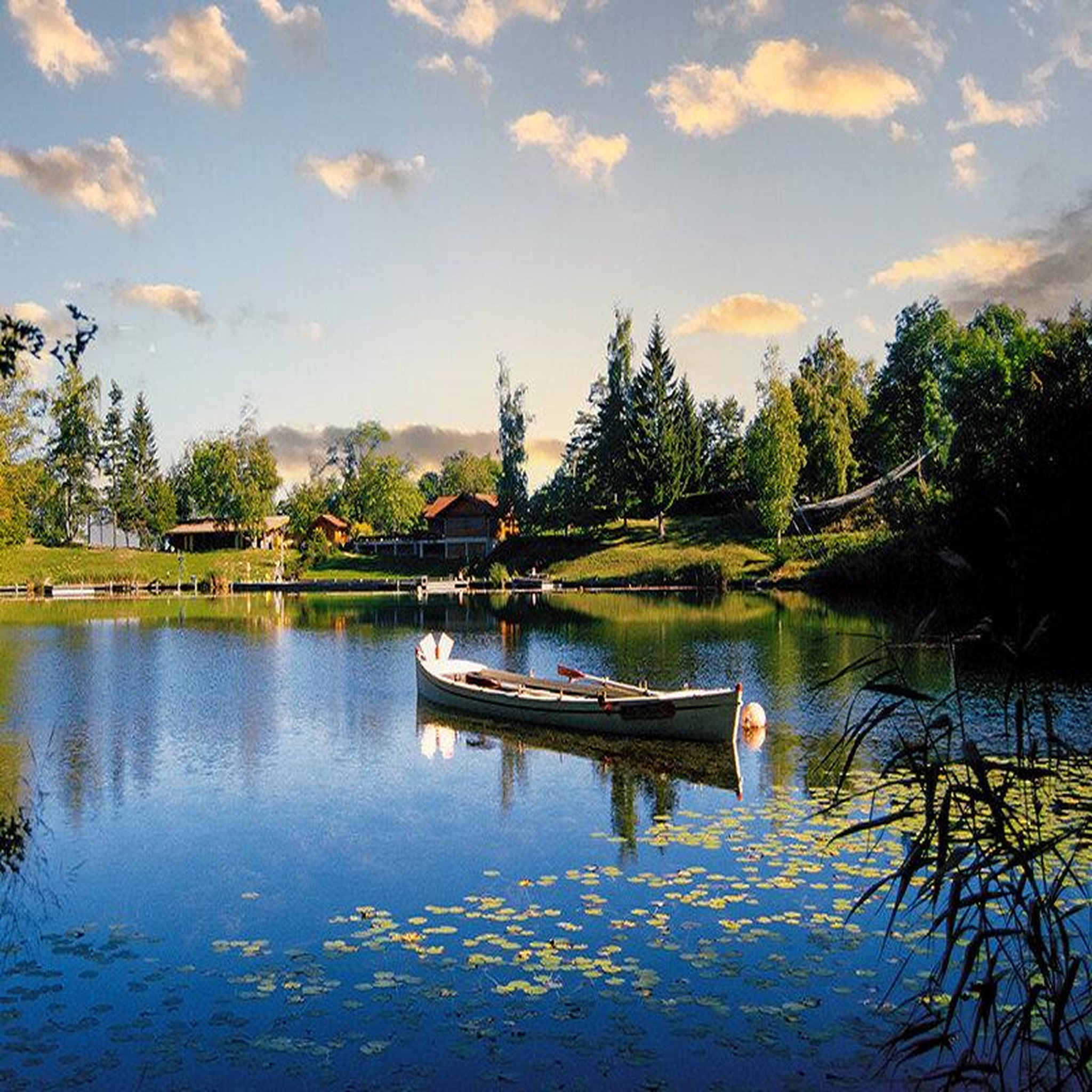 Voir la diapositive 4 : Smartbox Escapade paisible en montagne : 5 jours en chalet alpin près du lac léman - coffret cadeau séjour