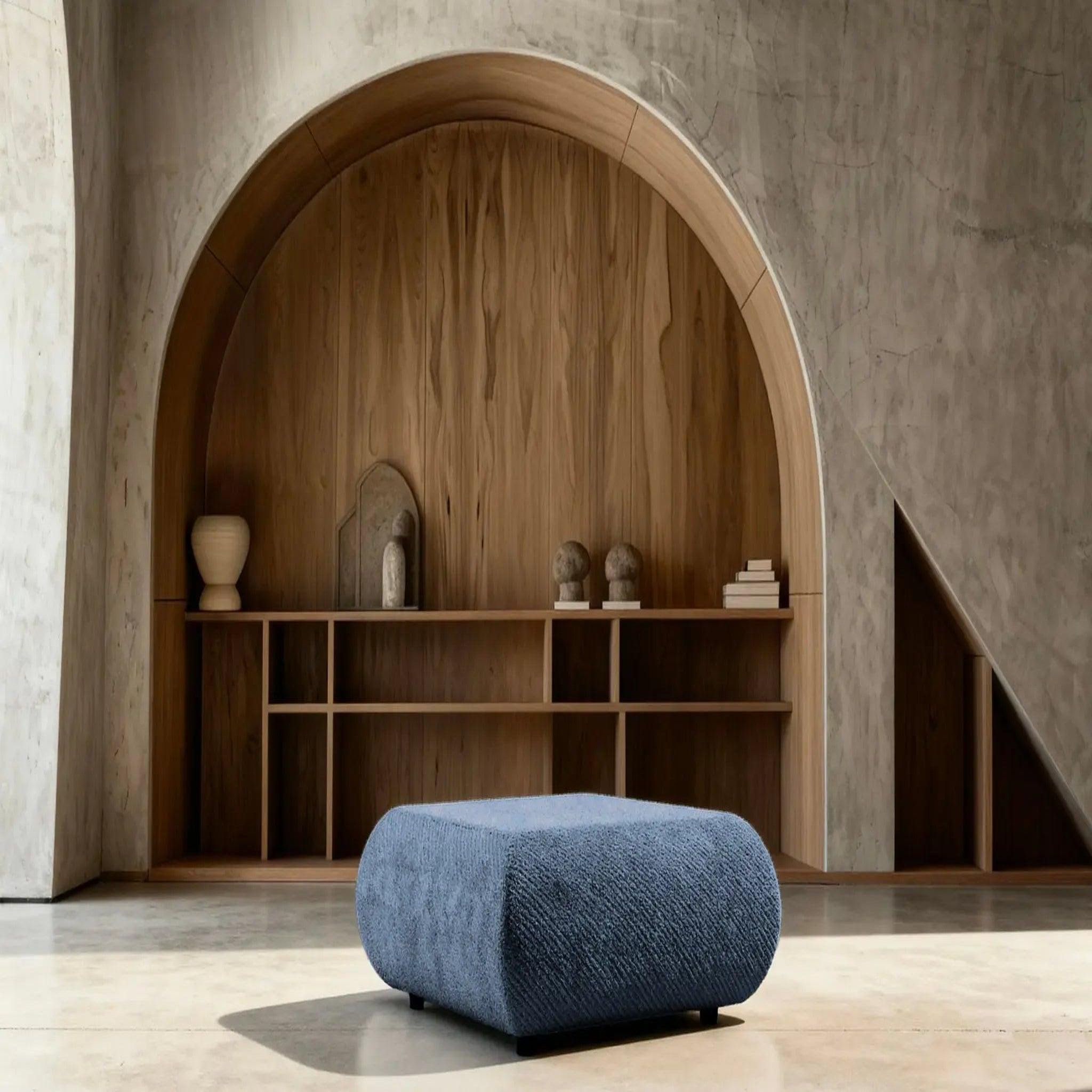 Voir la diapositive 5 : CASANOVA PARIS Levi - pouf tissu lisse