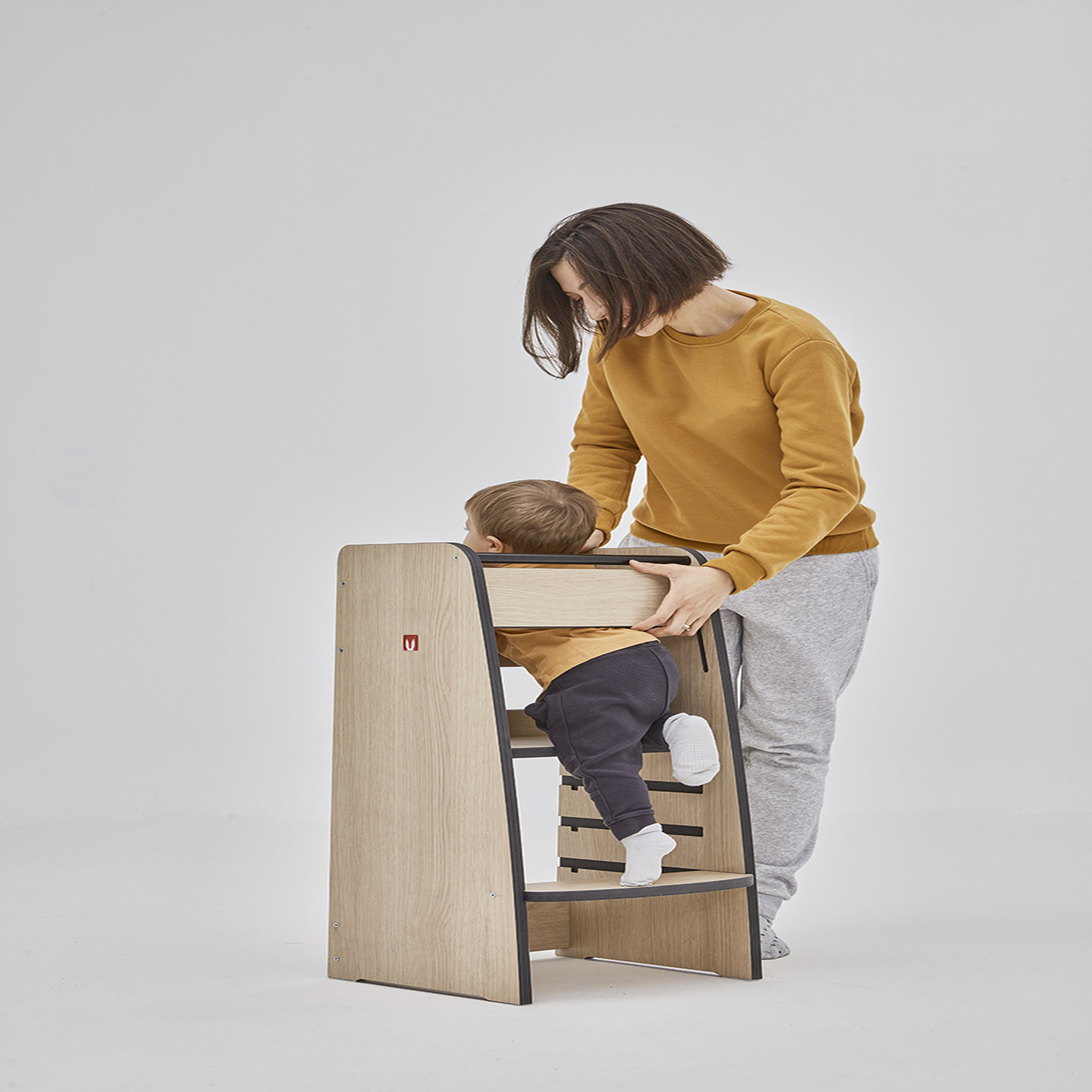 Voir la diapositive 2 : BIANCONIGLIO KIDS Tour d'apprentissage bois - Trusty - pédagogie Montessori