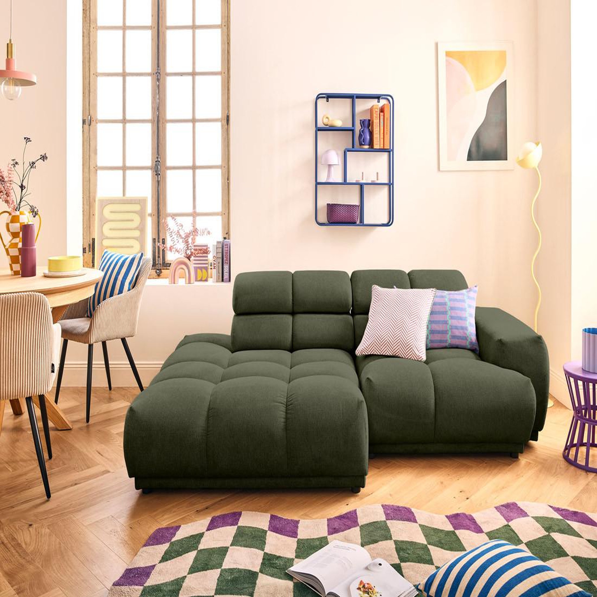 LISA DESIGN Matera - canapé d'angle gauche 4 places avec têtières réglables en tissu texturé. Coloris disponibles : Vert, Bleu, Rose, Gris, Noir, Beige, Marron