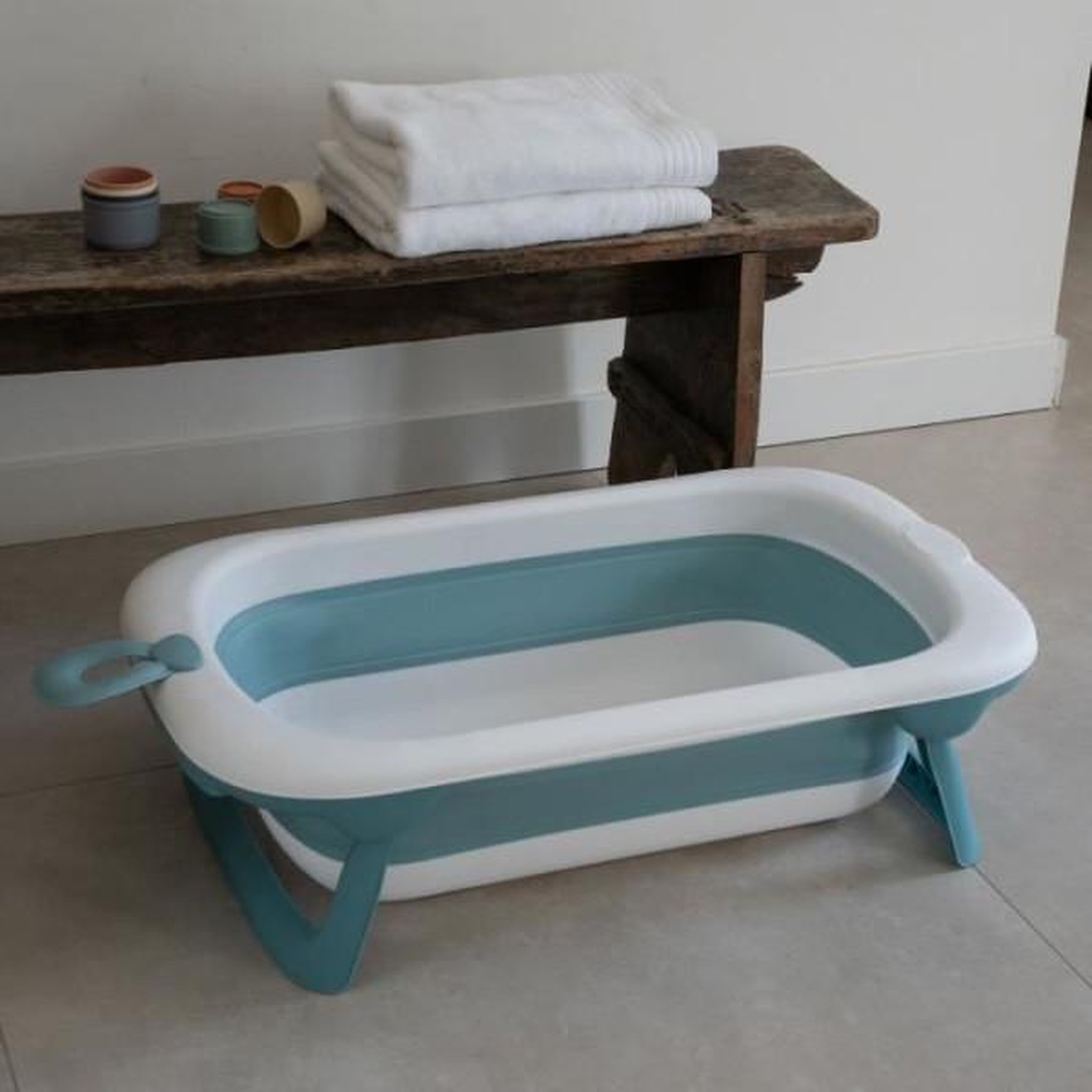 Voir la diapositive 3 : THERMOBABY Baignoire pliable - THERMOBABY - BALNÉA - Compact - Bouchon de vidange - Jusqu'a 18 mois - Bleu