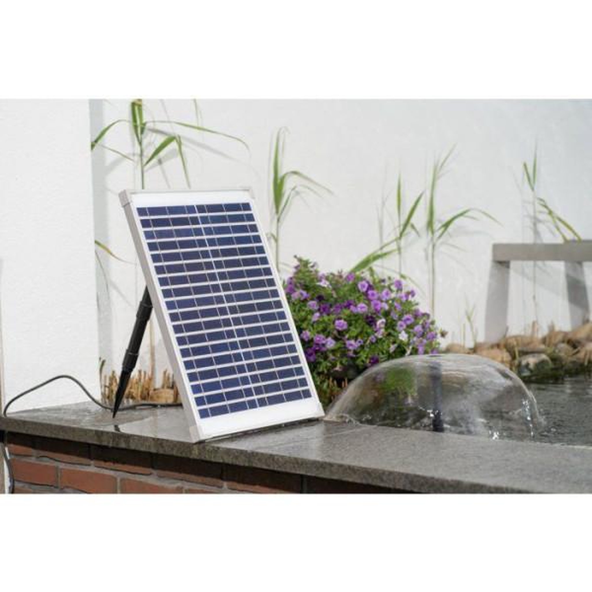 Voir la diapositive 3 : Ubbink Pompe fontaine - UBBINK - SolarMax 1000 - Débit 1350 l/h - Panneau solaire 18V 580mA - Jets volcan & cloche