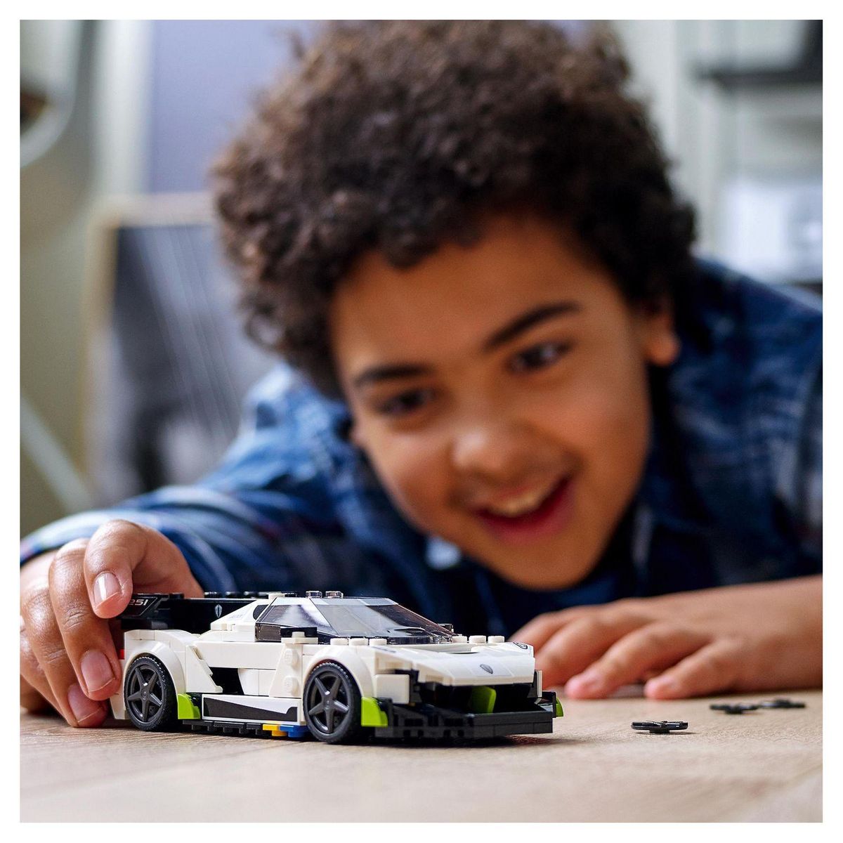LEGO Speed Champions 76900 - Koenigsegg Jesko, Jouet voiture de course avec mini figurine de pilote en combinaison - pour enfants de 6 ans et plus